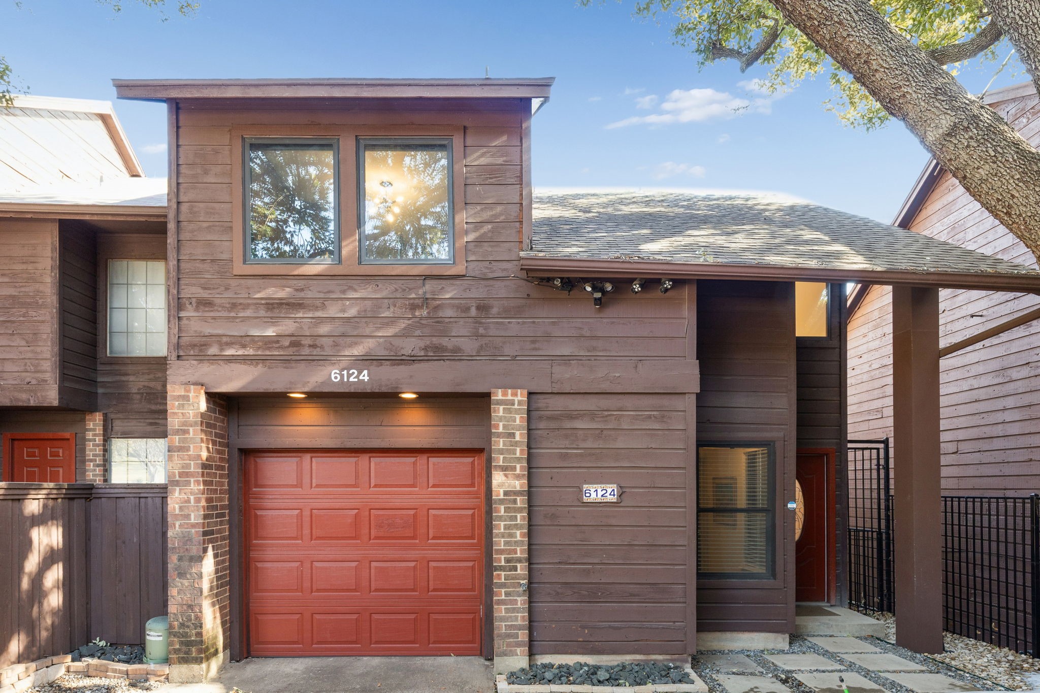 6124 Summer Creek Circle