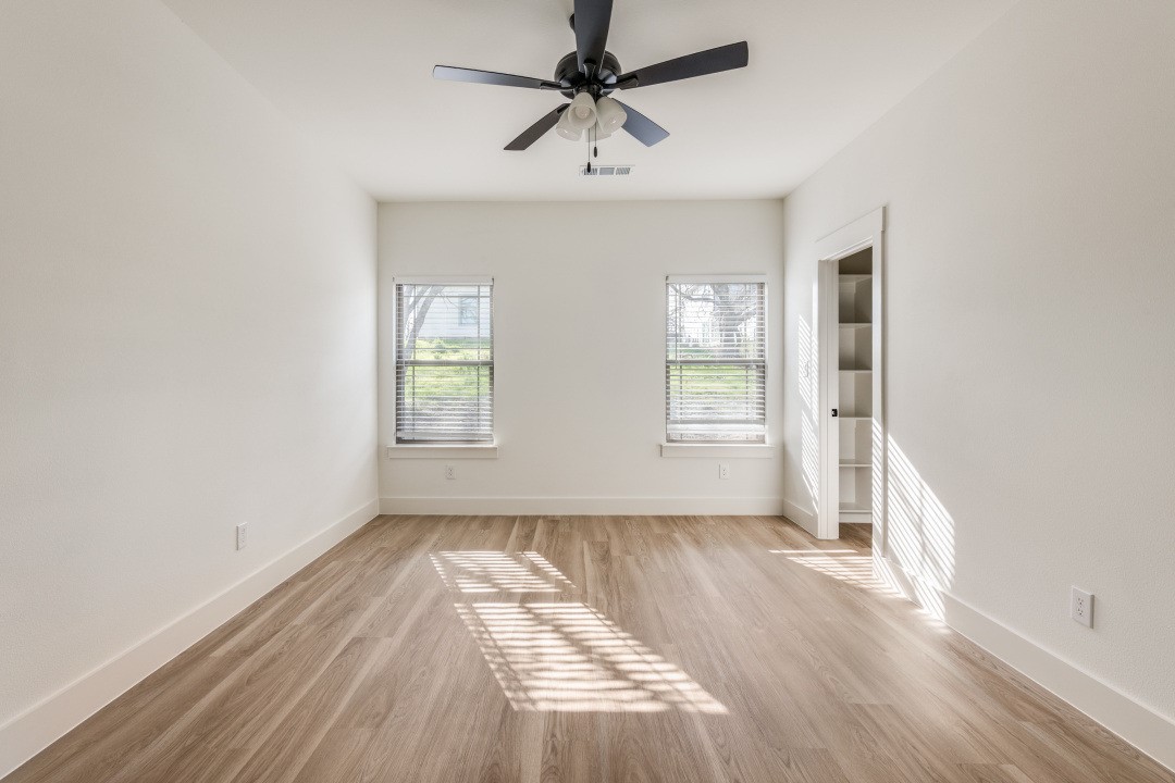 1224 Elva Warren Street