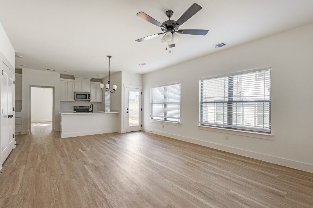 1224 Elva Warren Street