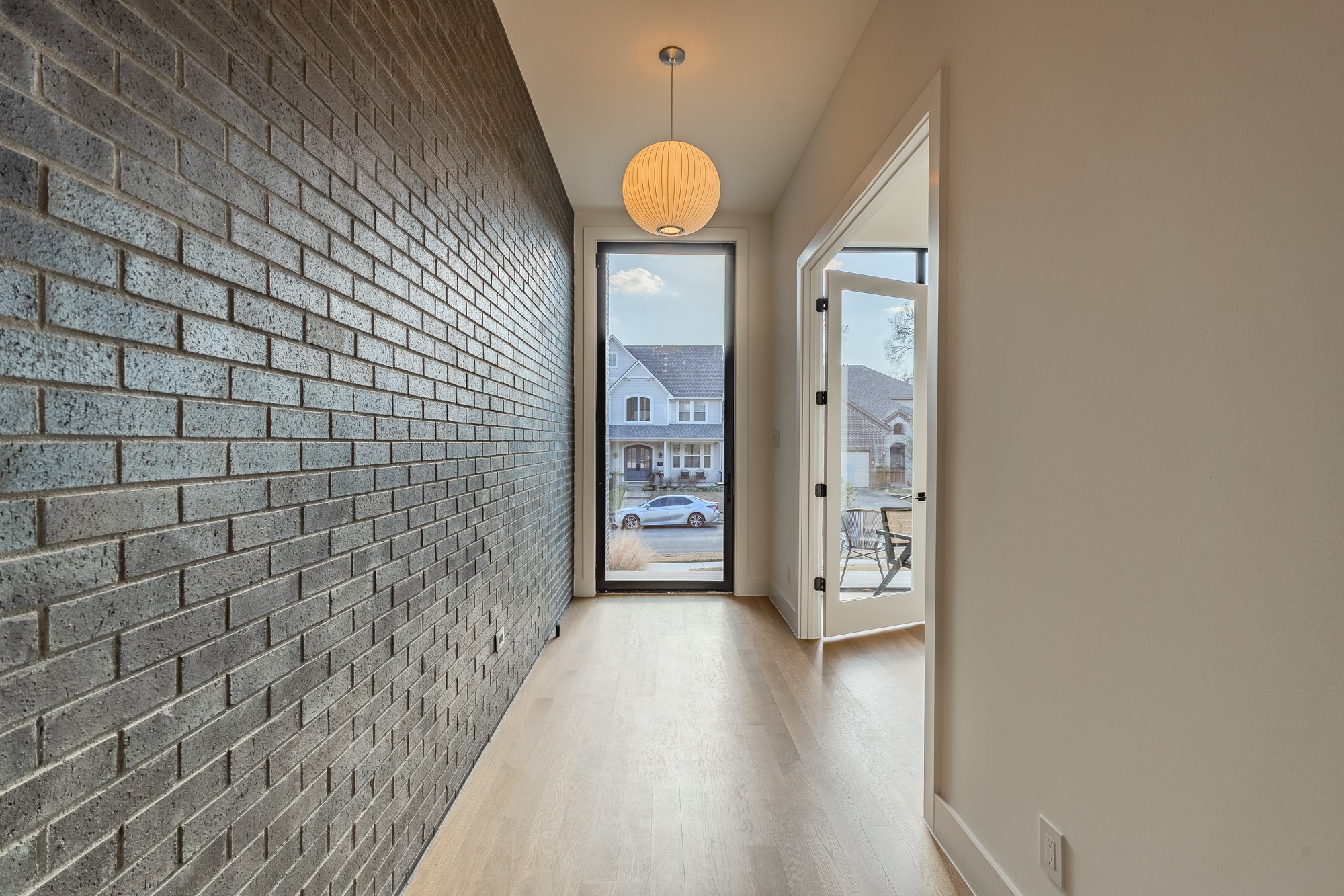 7319 Casa Loma Avenue