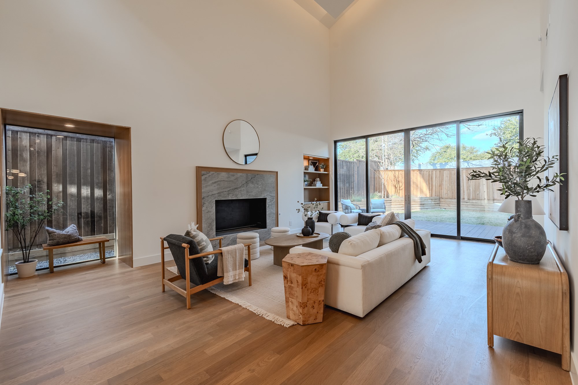 7319 Casa Loma Avenue