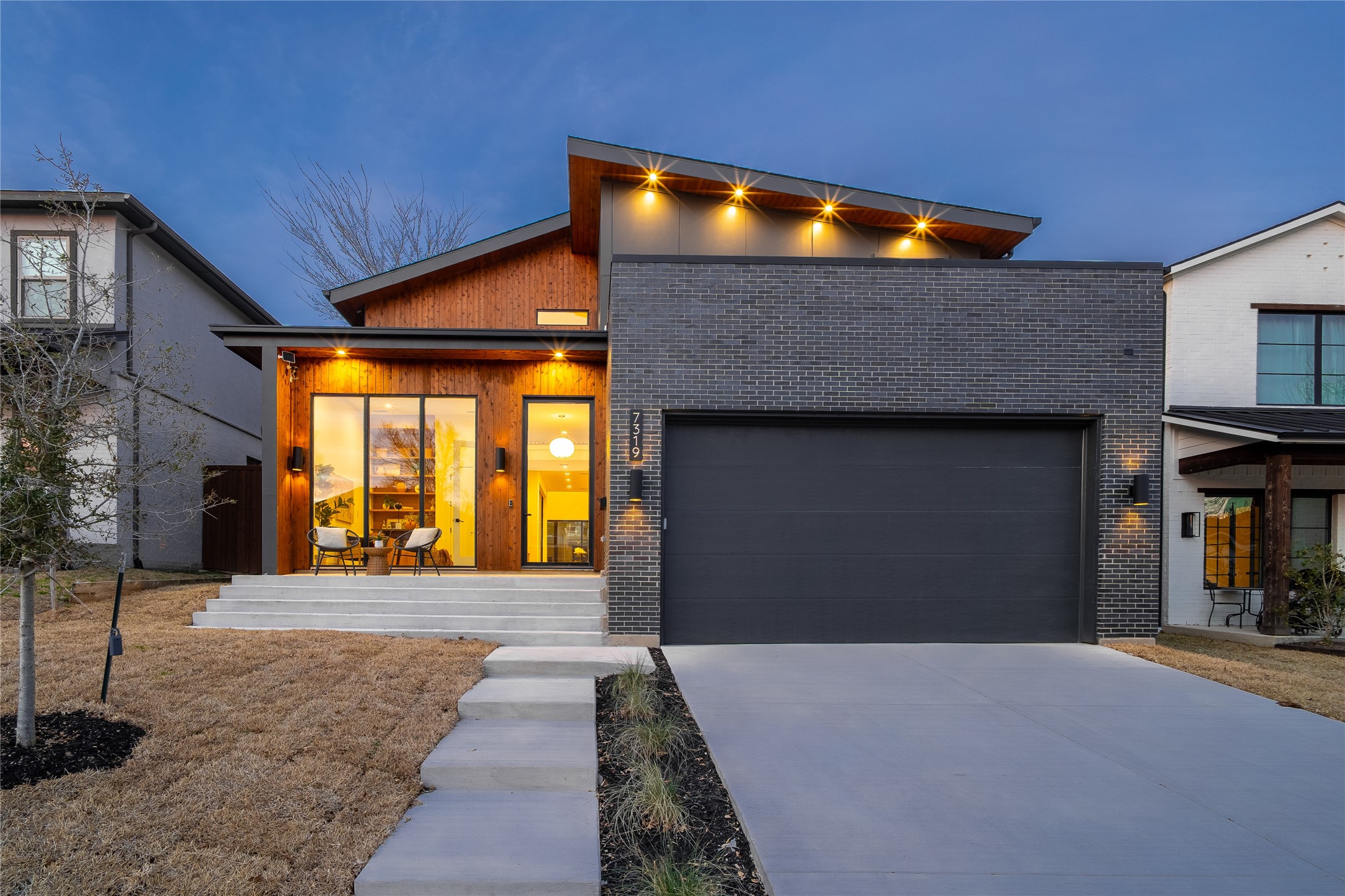 7319 Casa Loma Avenue