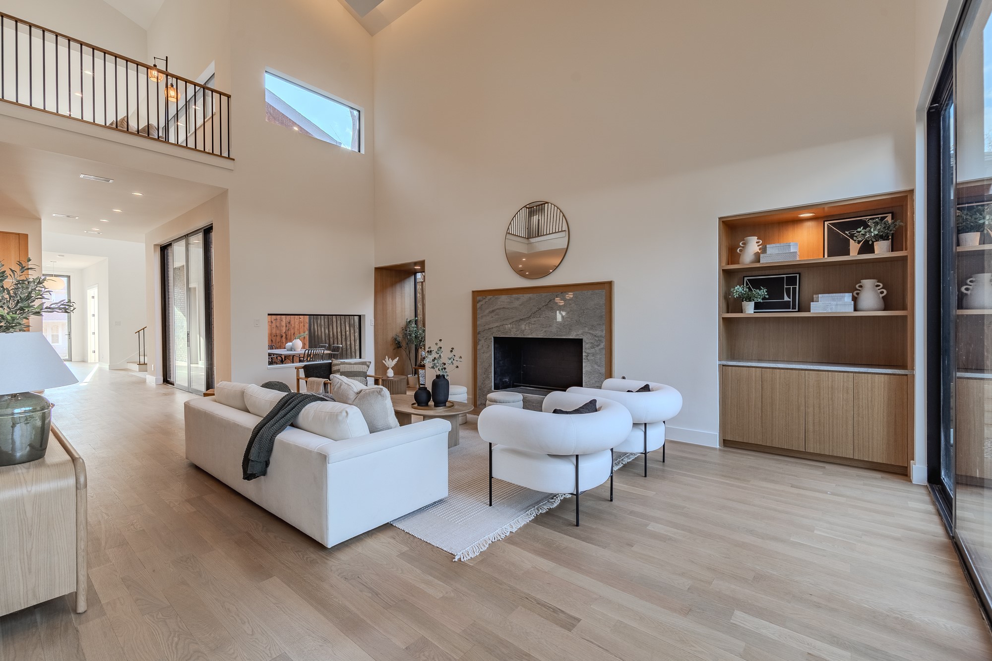 7319 Casa Loma Avenue