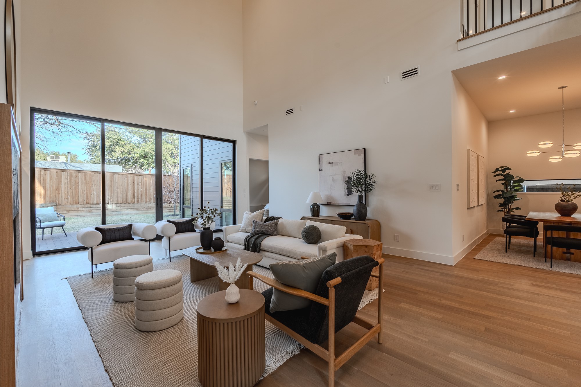 7319 Casa Loma Avenue