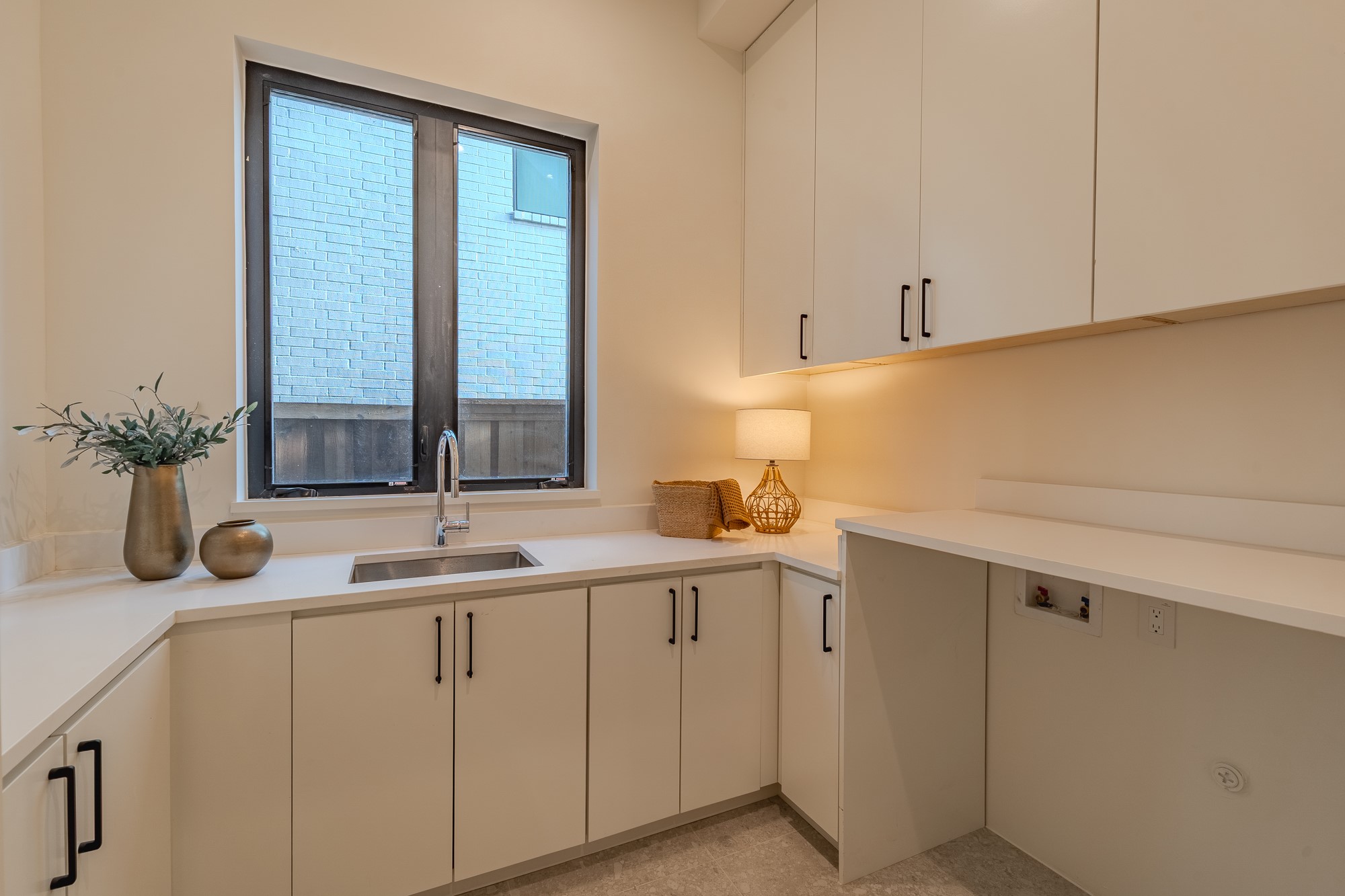 7319 Casa Loma Avenue