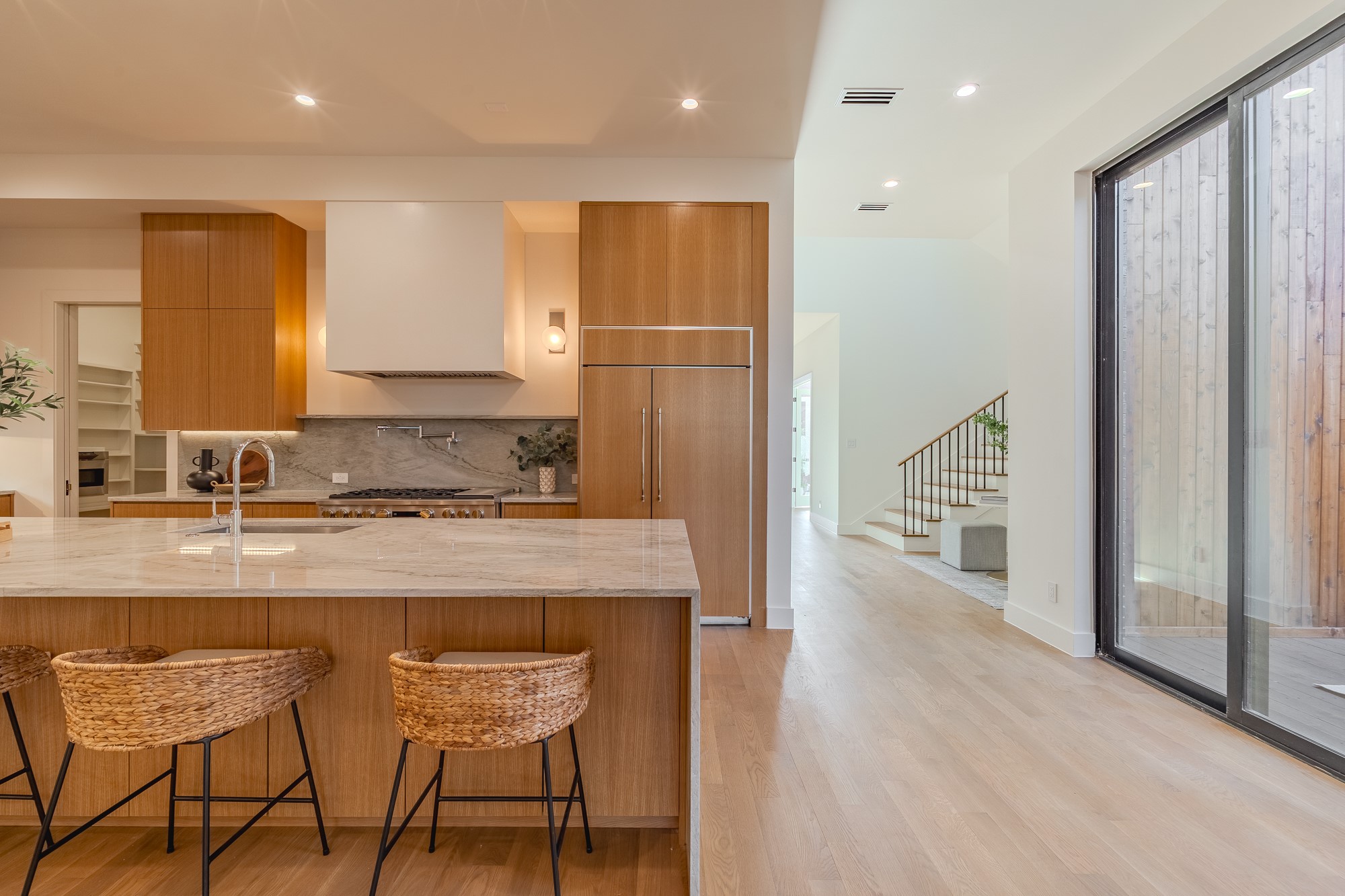 7319 Casa Loma Avenue