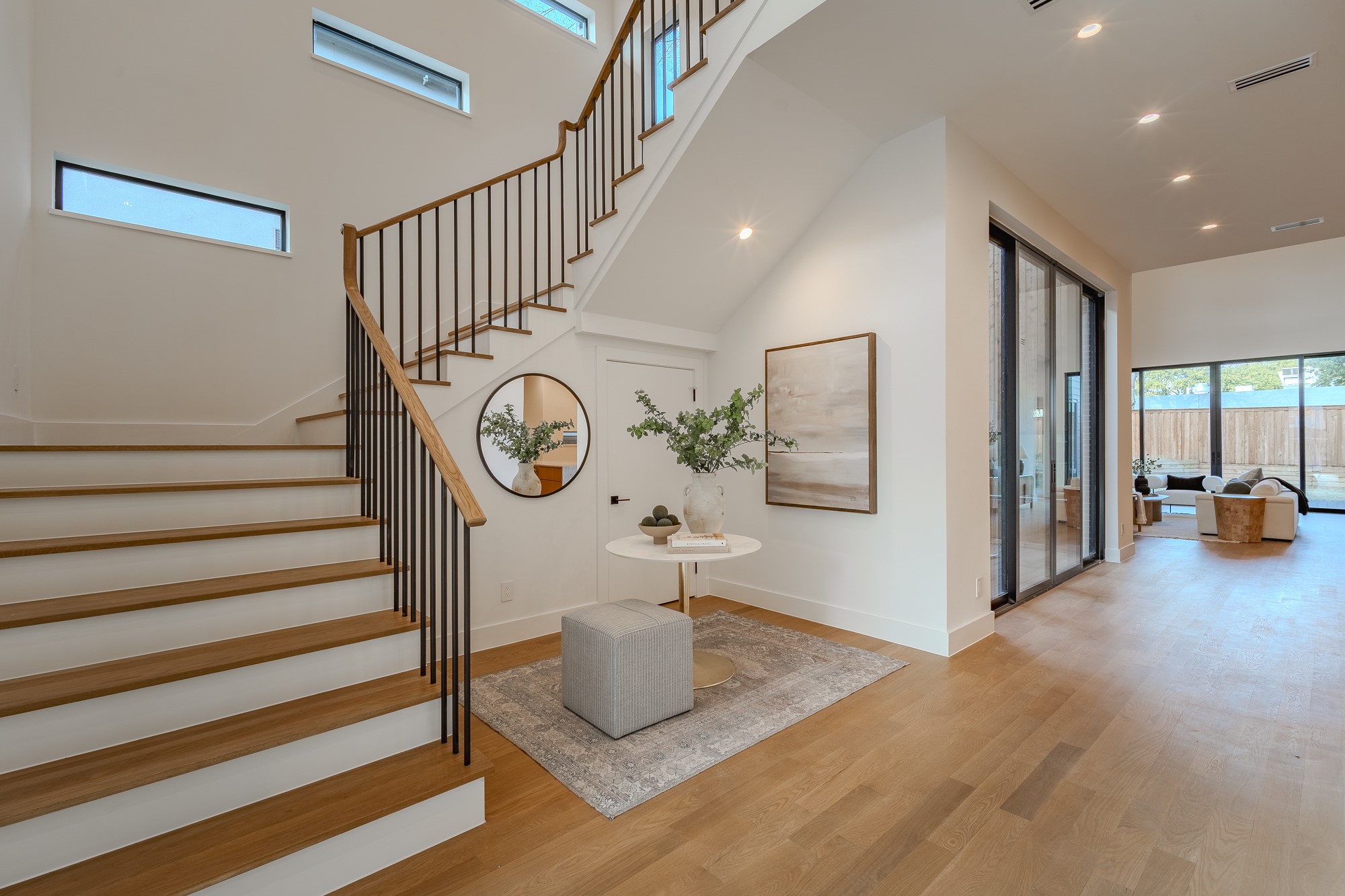 7319 Casa Loma Avenue