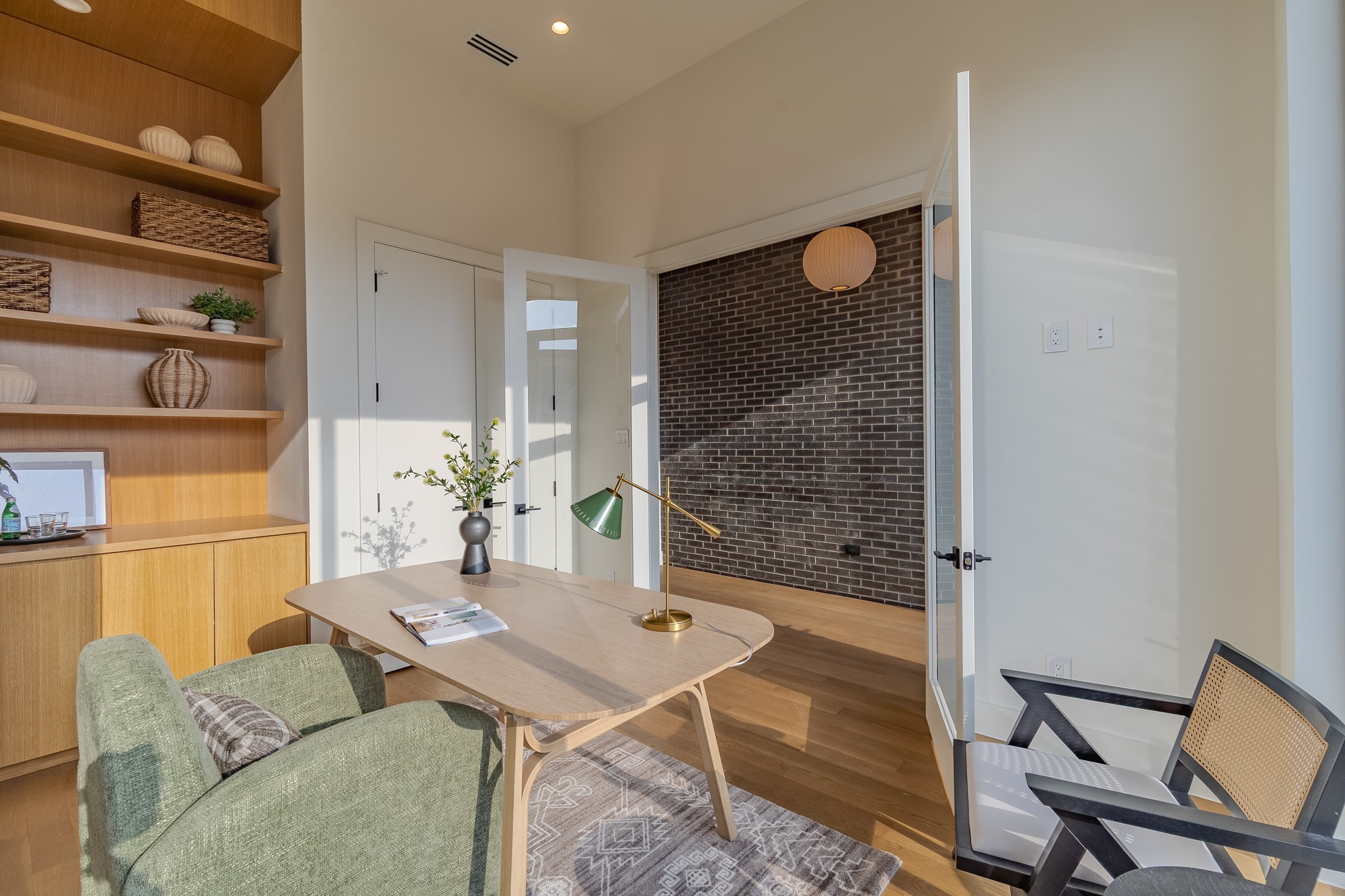 7319 Casa Loma Avenue