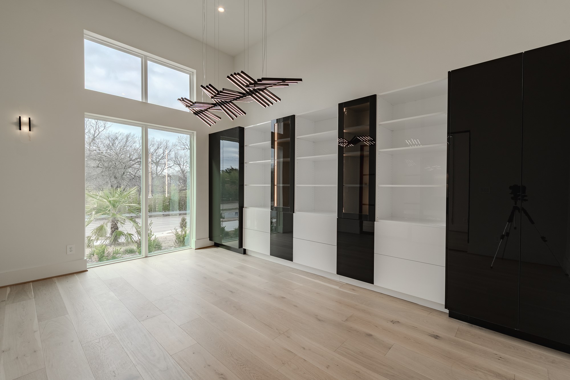 11314 Hillcrest Road