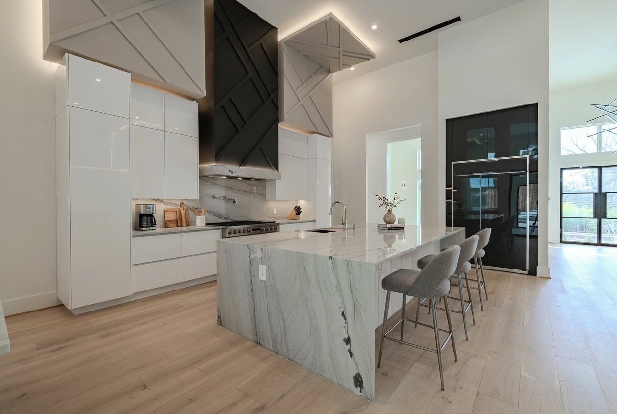 11314 Hillcrest Road