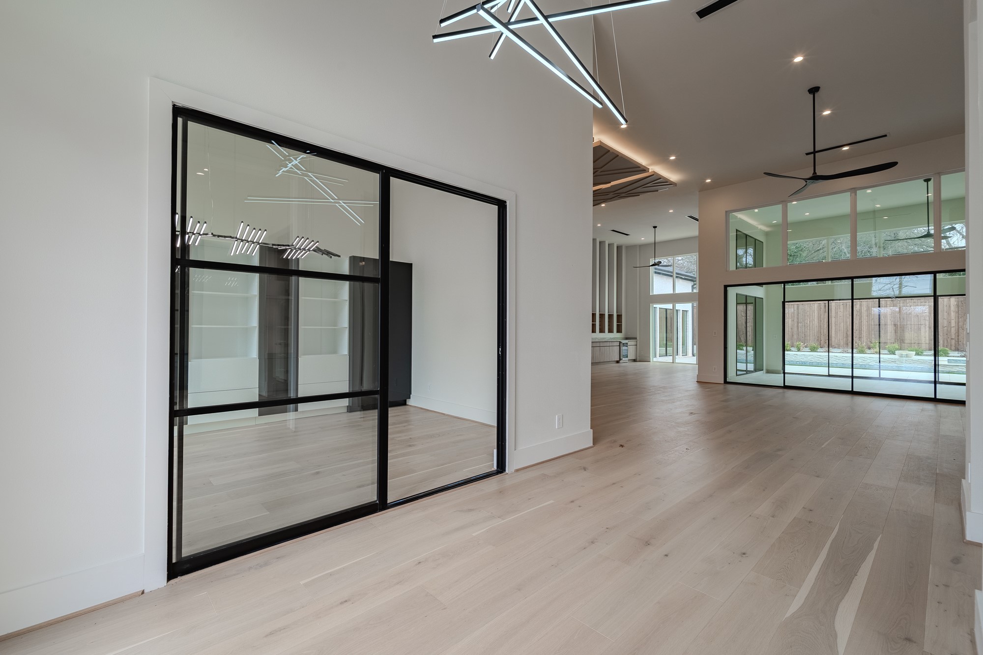 11314 Hillcrest Road