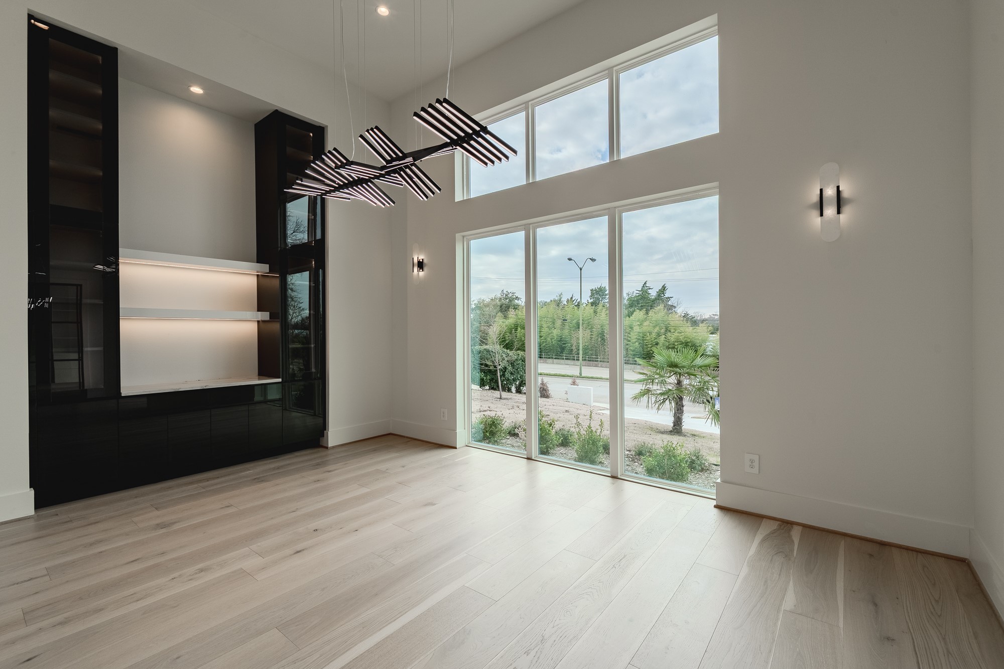 11314 Hillcrest Road