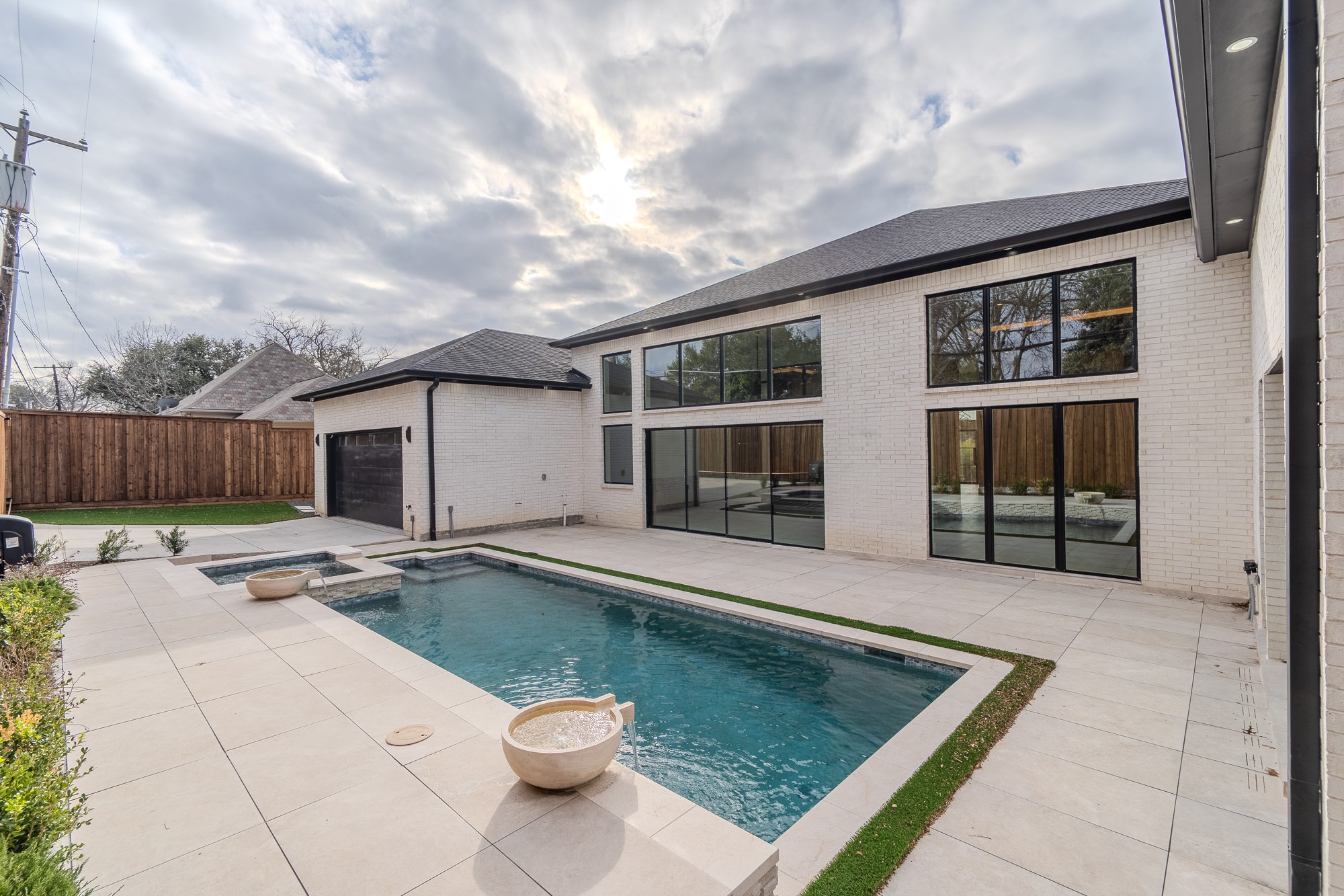 11314 Hillcrest Road