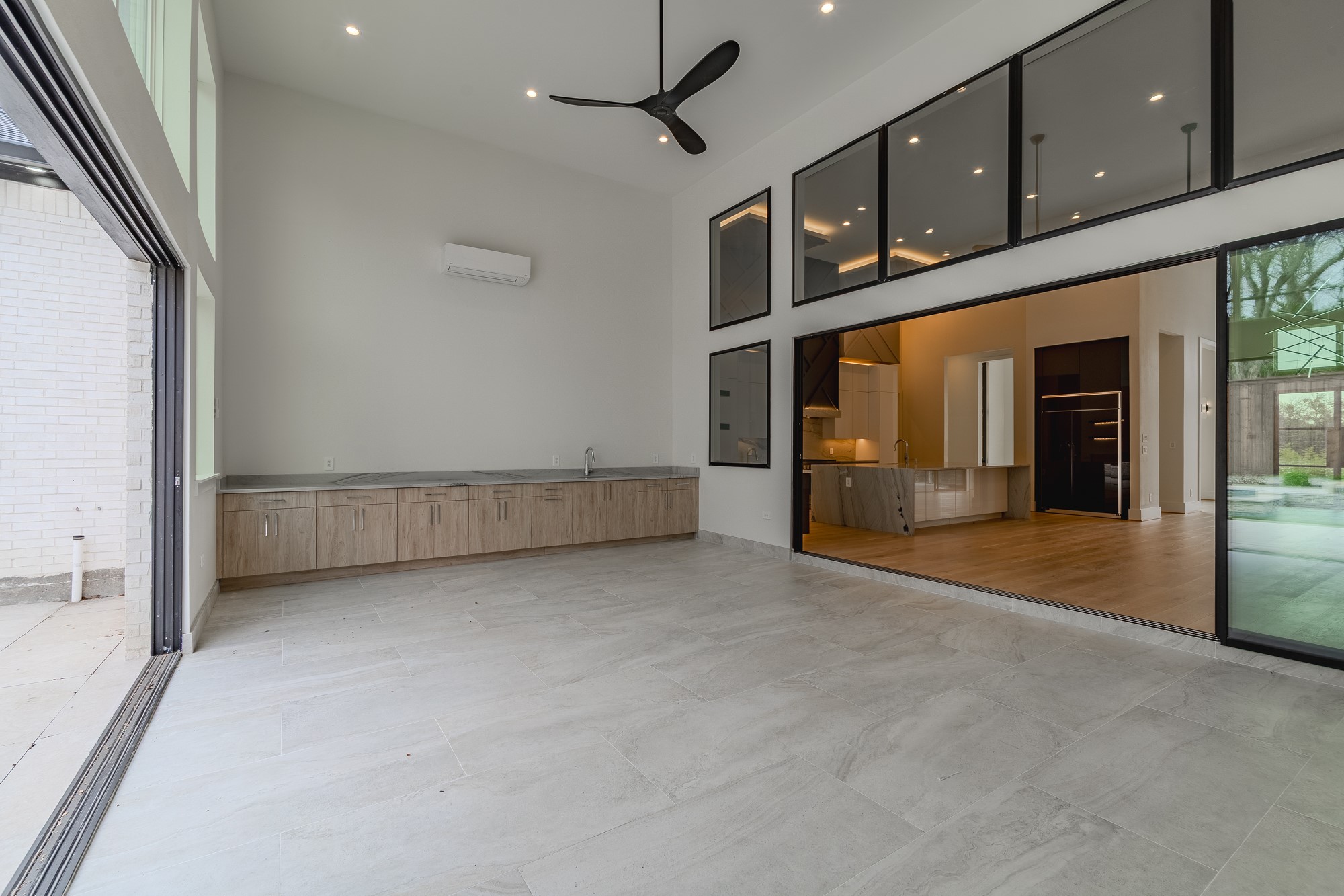 11314 Hillcrest Road