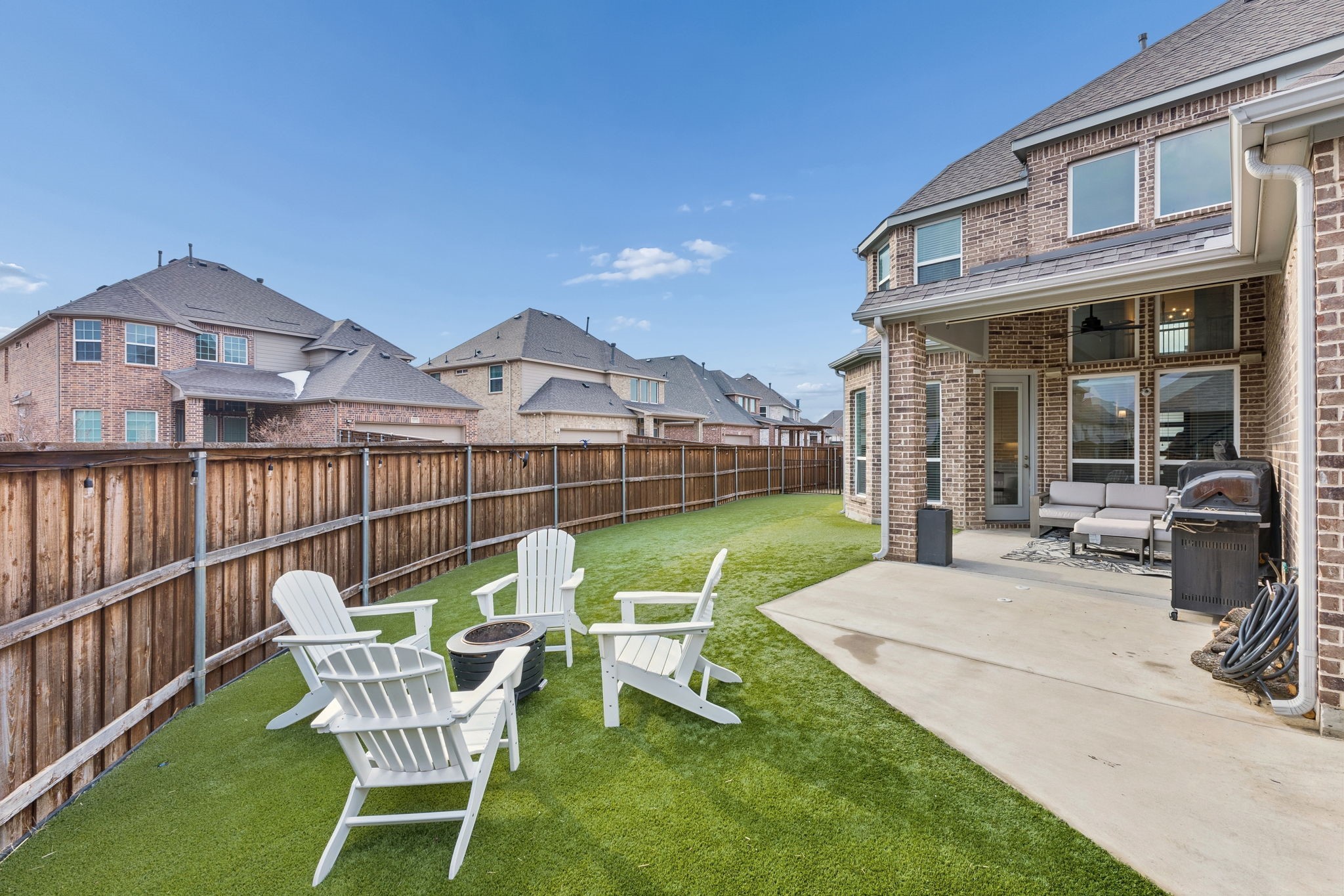 12620 Royal Oaks Lane