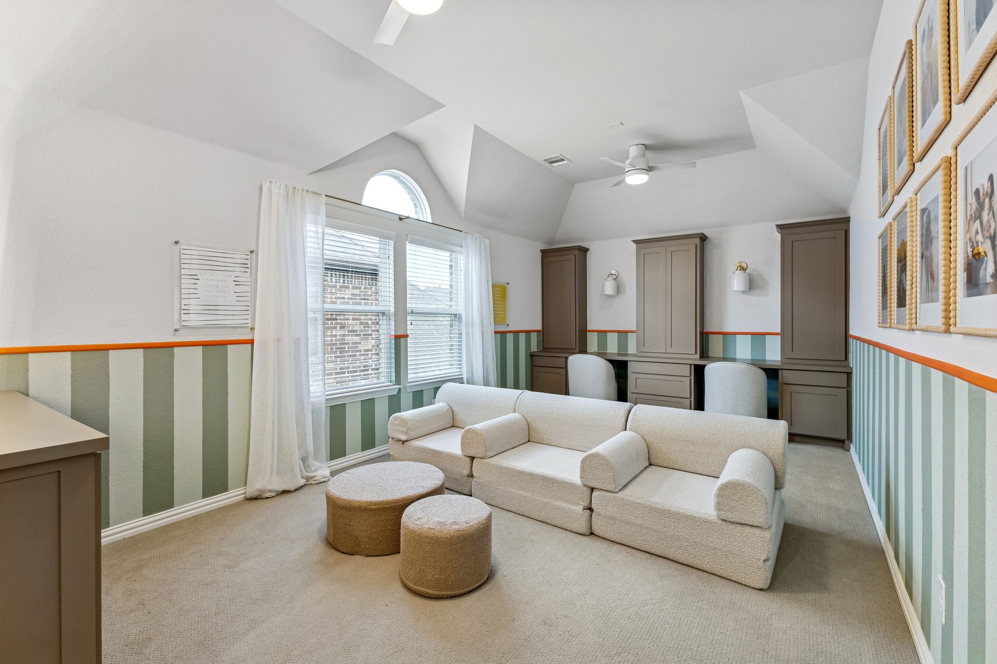 12620 Royal Oaks Lane