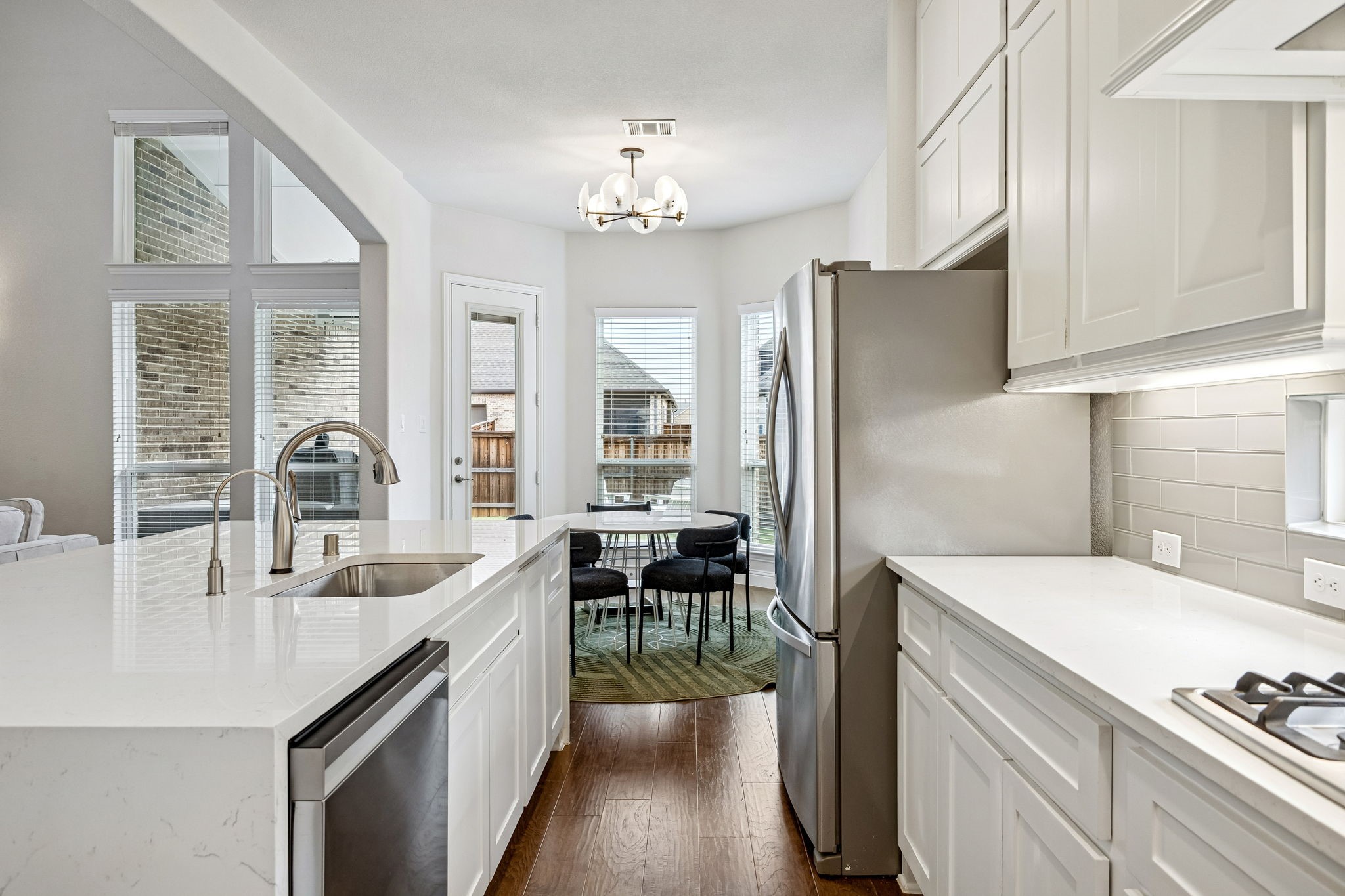 12620 Royal Oaks Lane