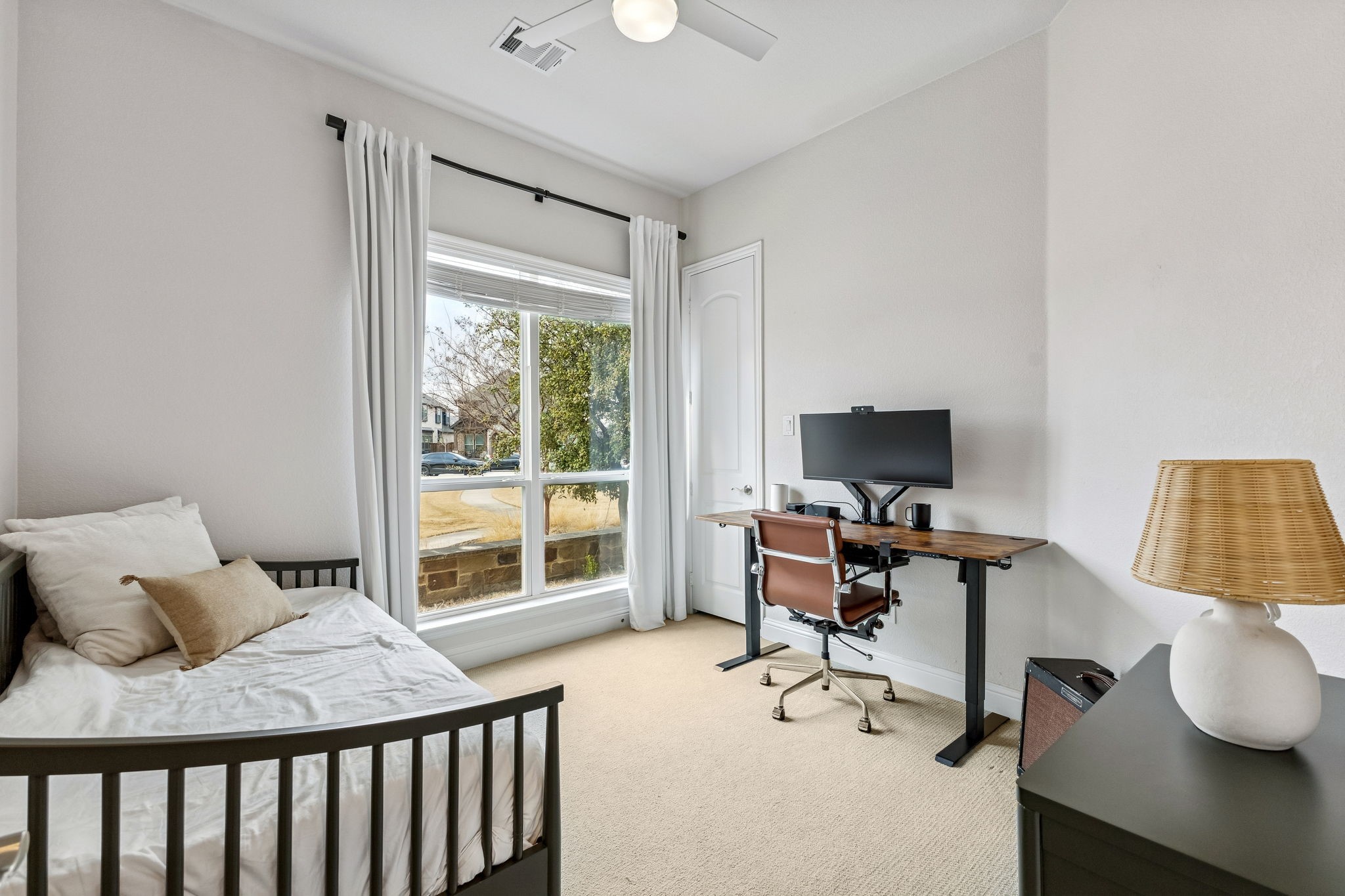 12620 Royal Oaks Lane