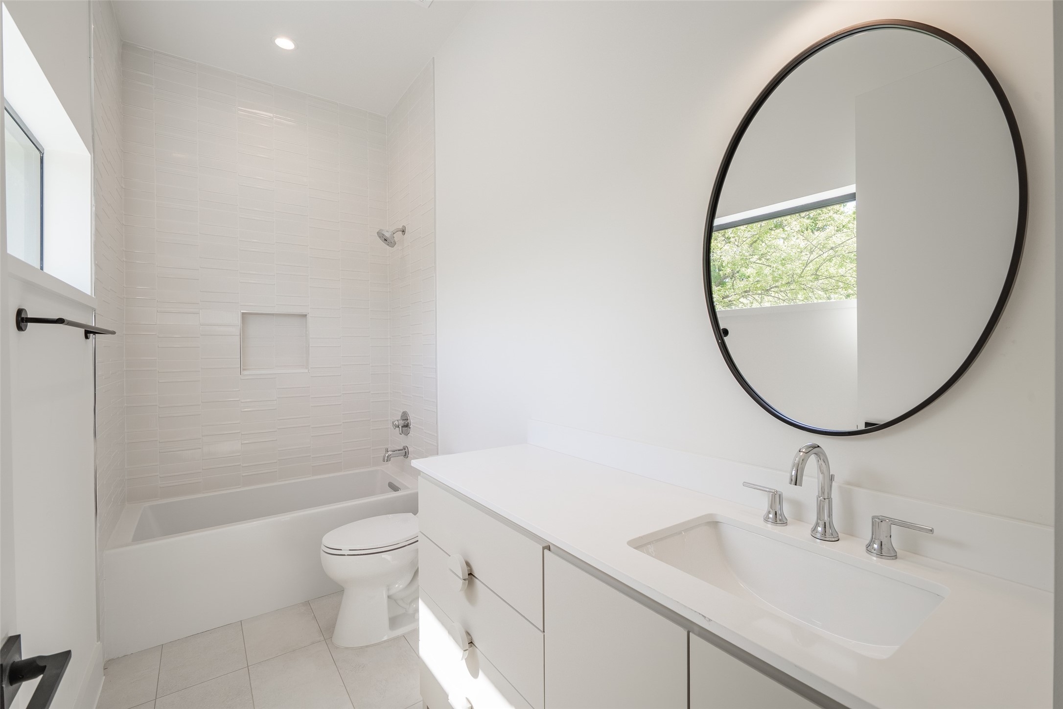 7115 Casa Loma Avenue