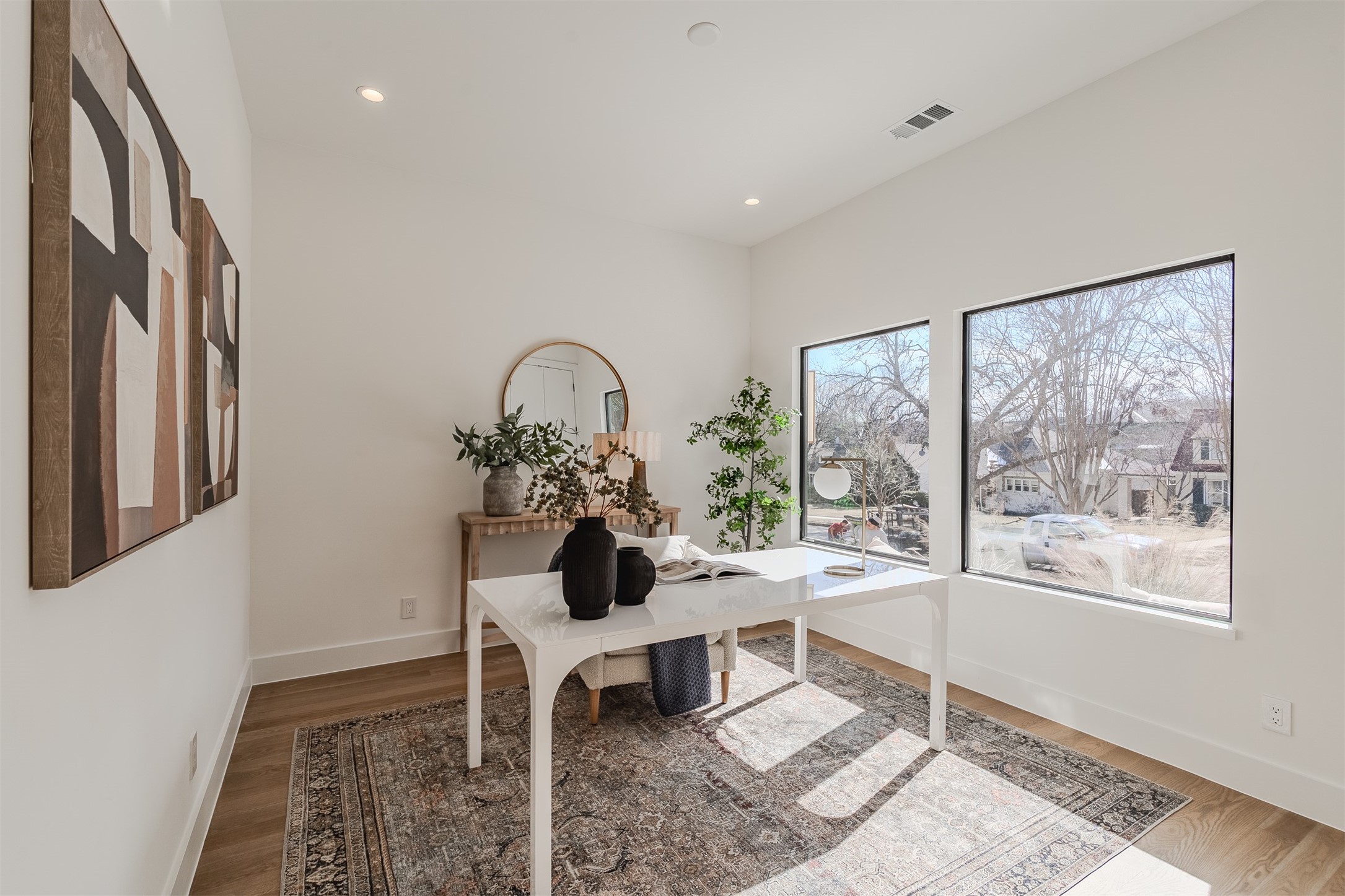 7115 Casa Loma Avenue