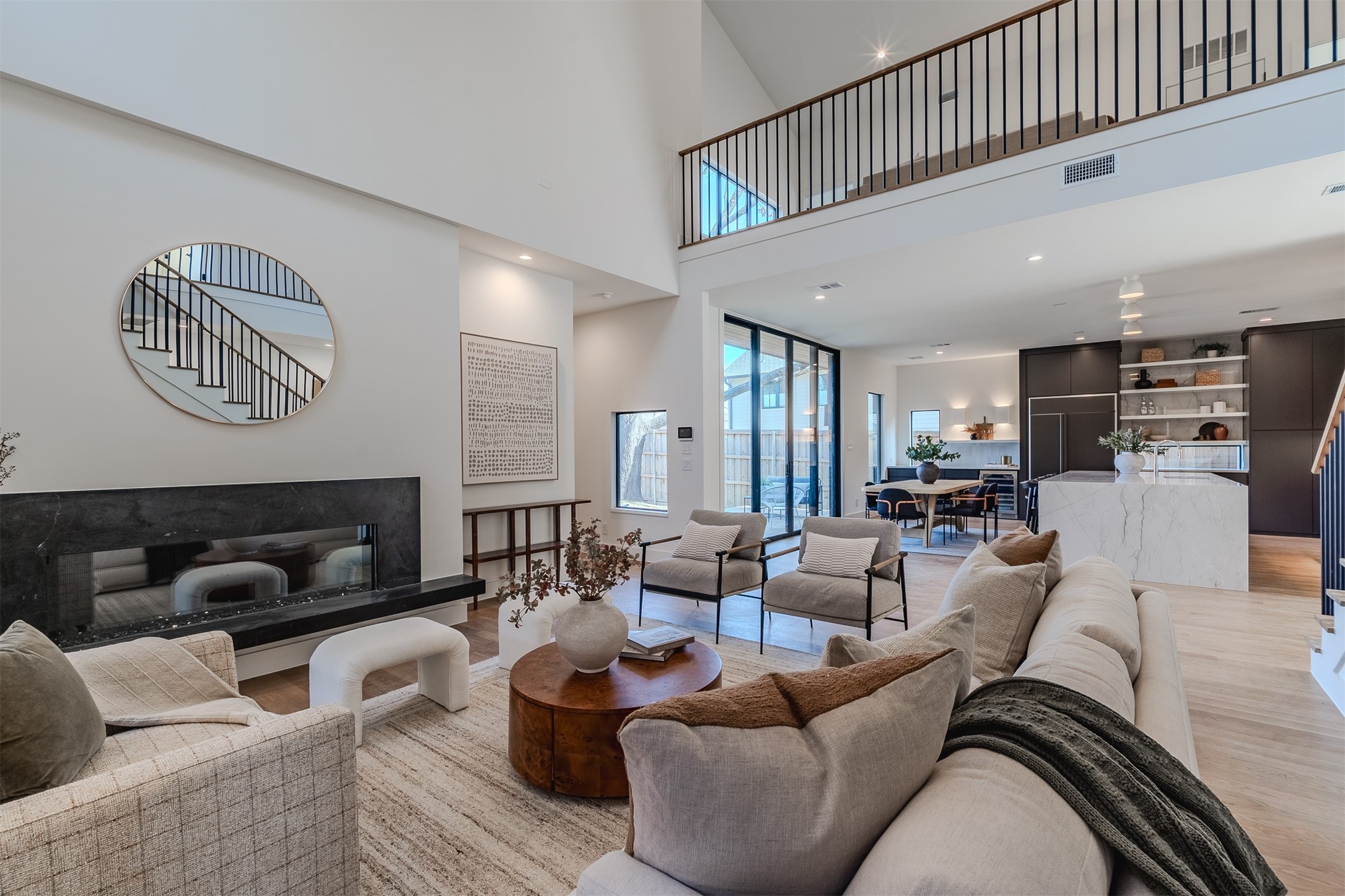 7115 Casa Loma Avenue