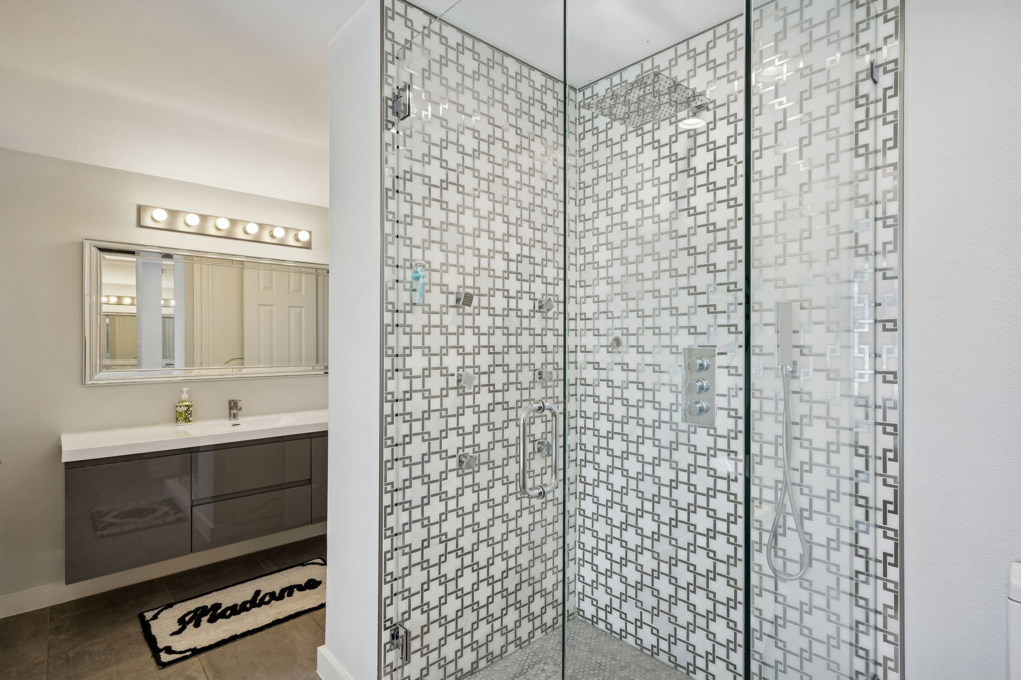 9522 Robin Meadow Drive