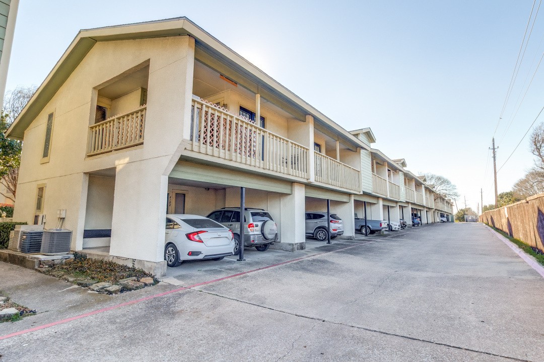 9617 Walnut Street 4108