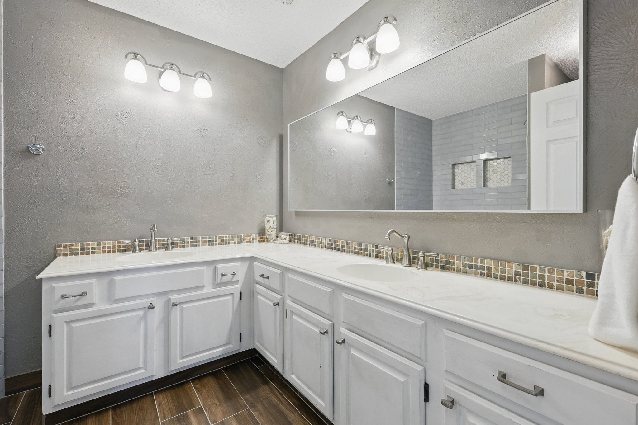 1338 Saddleback Lane