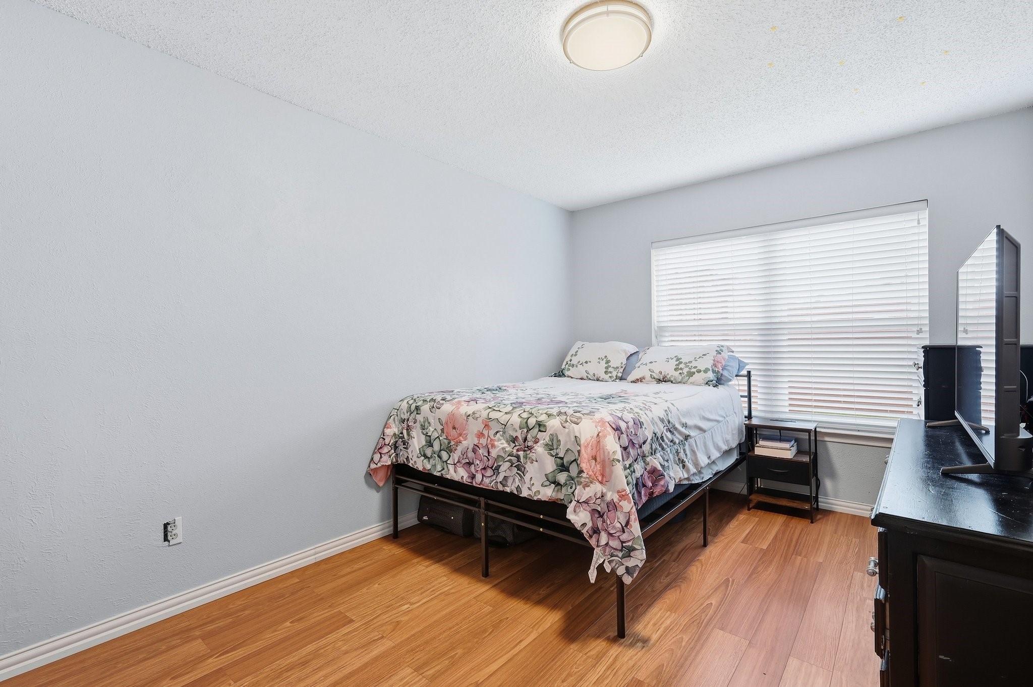 1338 Saddleback Lane
