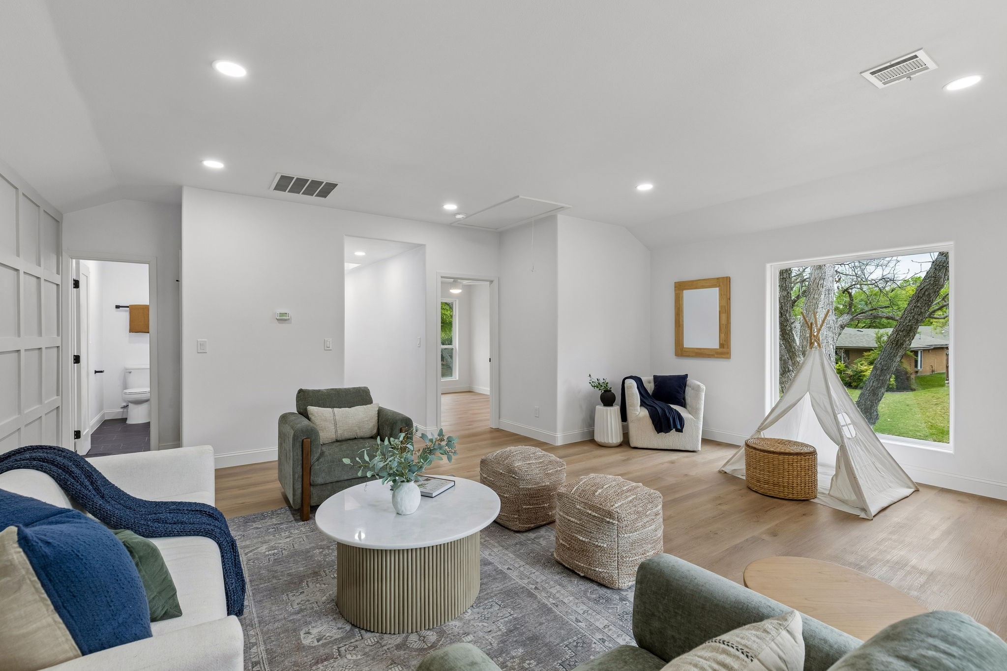 301 Canyon Ridge Drive