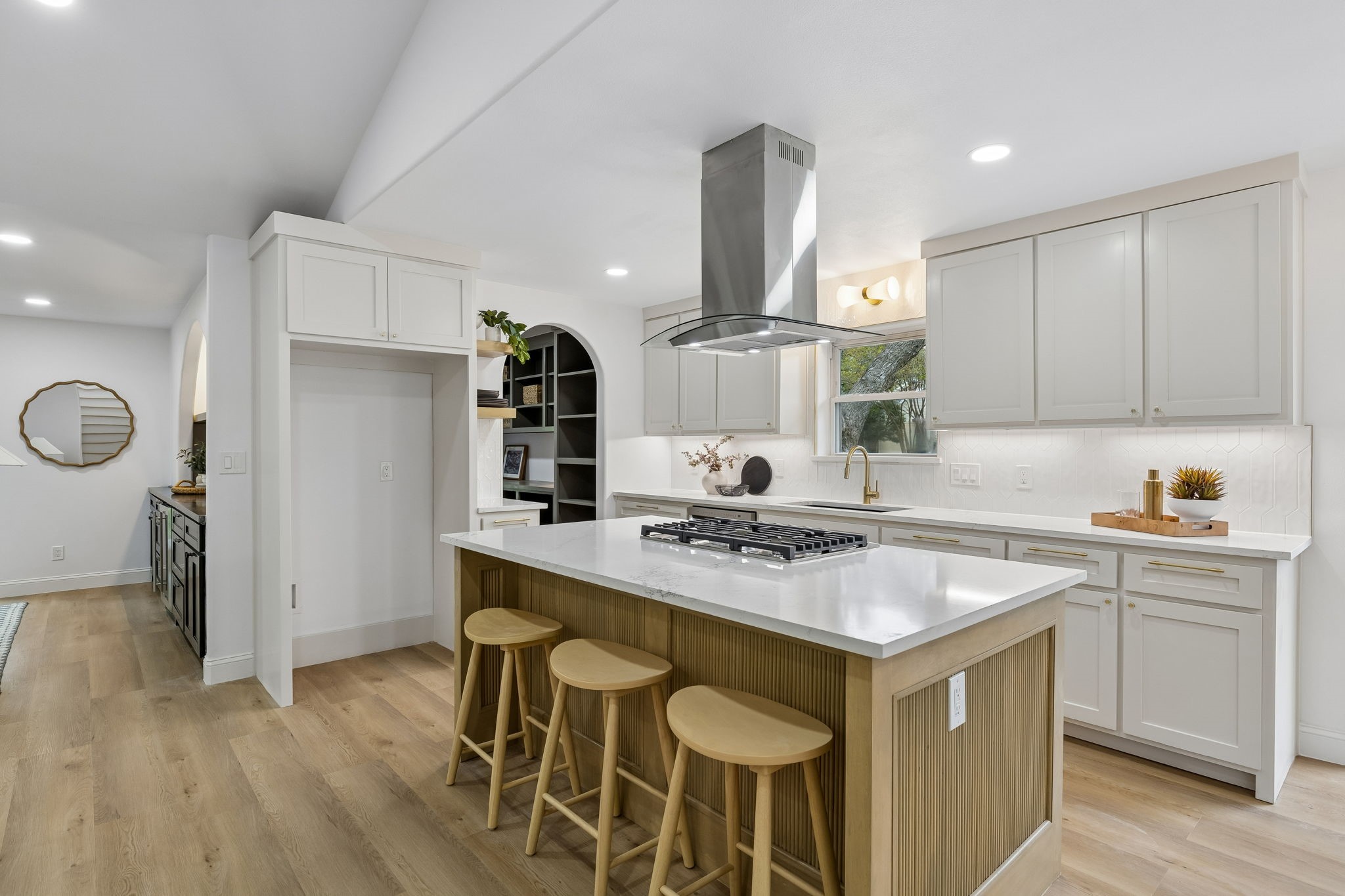 301 Canyon Ridge Drive