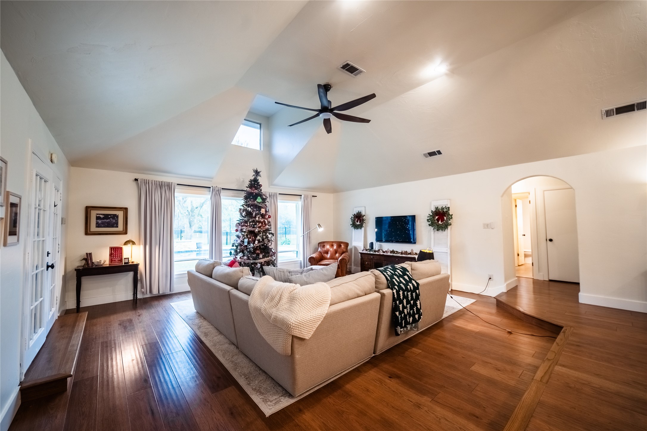 455 Love Henry Court