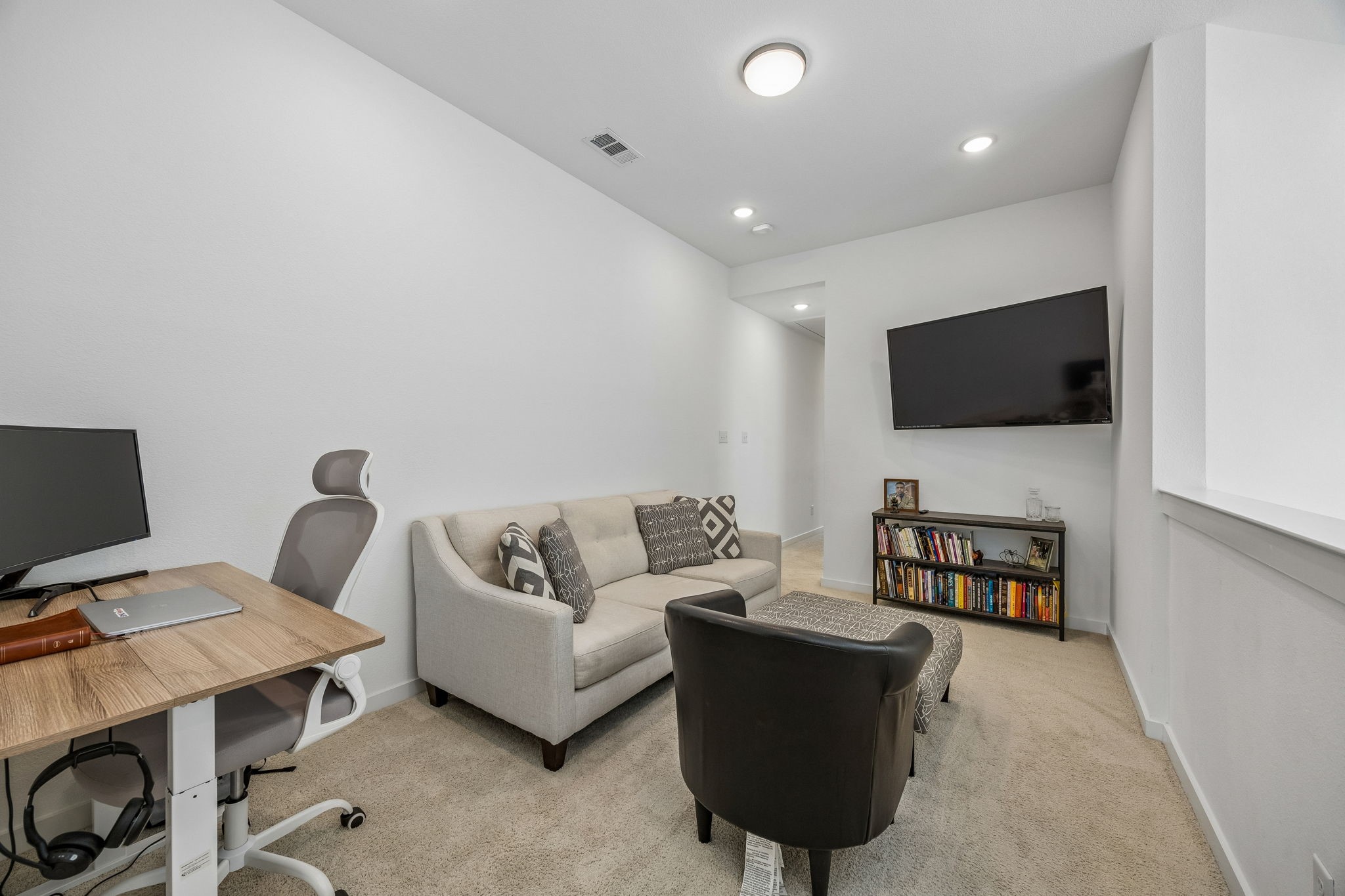 1133 Queensdown Way