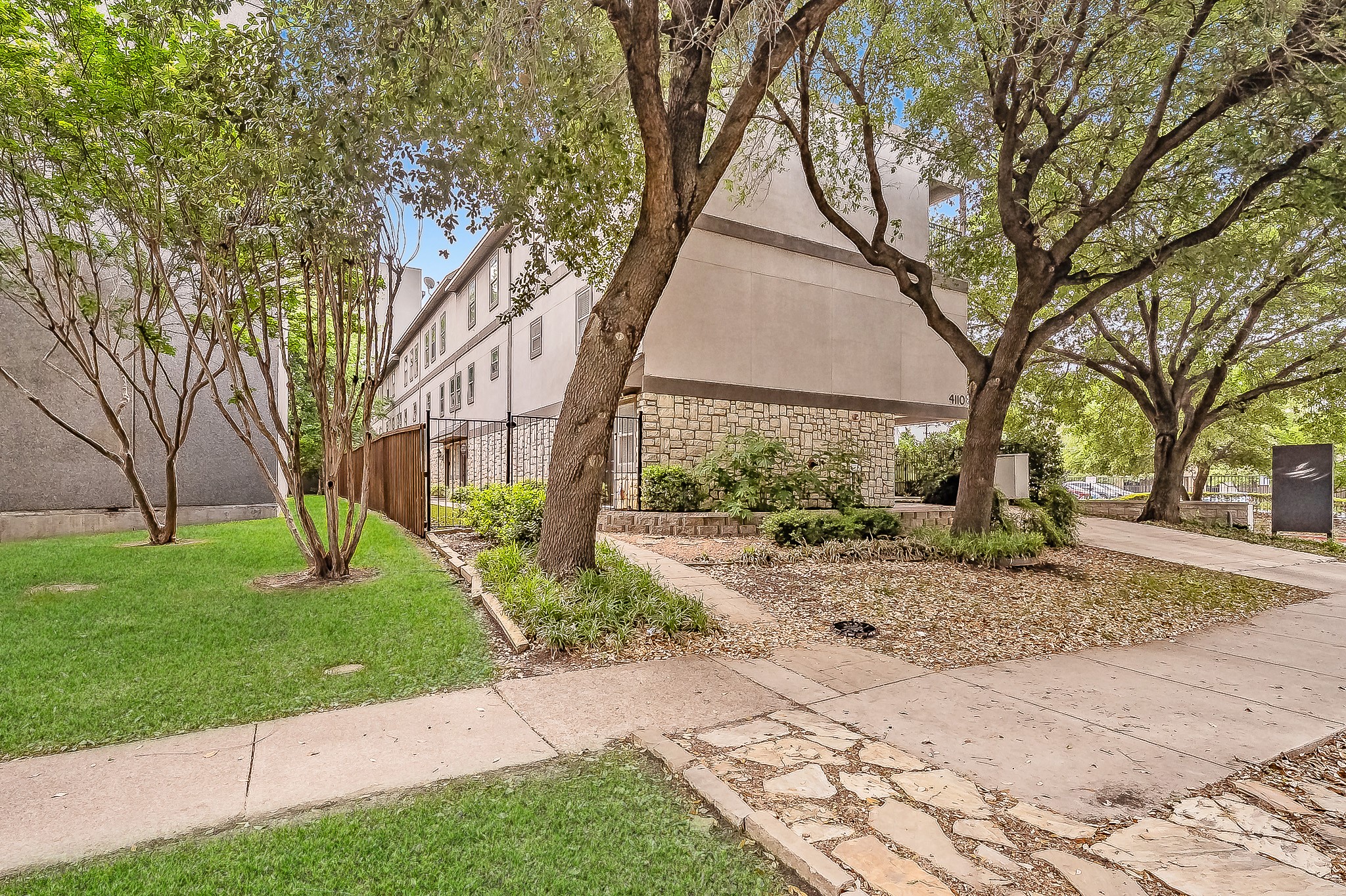4110 Mckinney Avenue