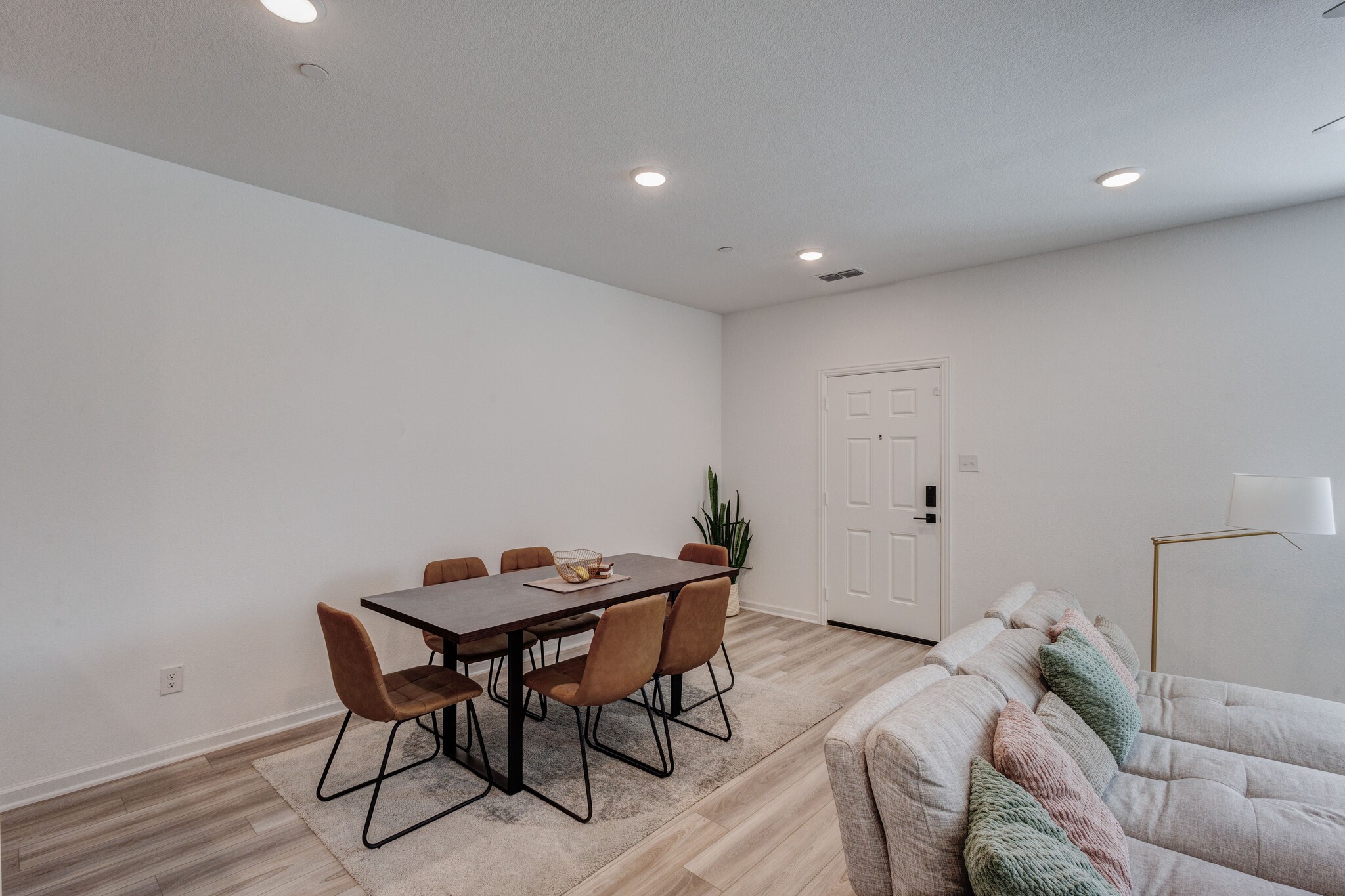 3720 Star Mesa Street 13