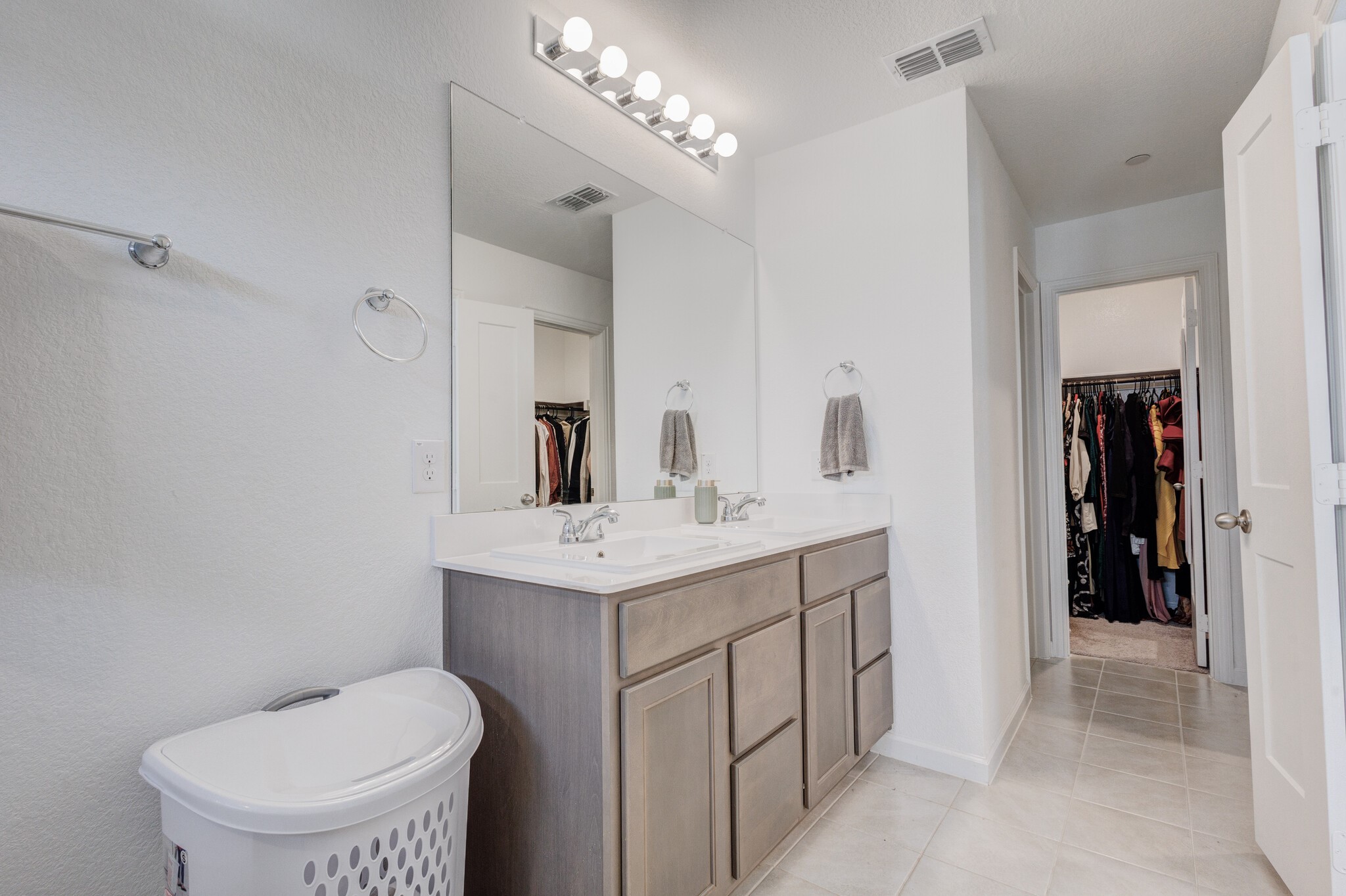 3720 Star Mesa Street 13