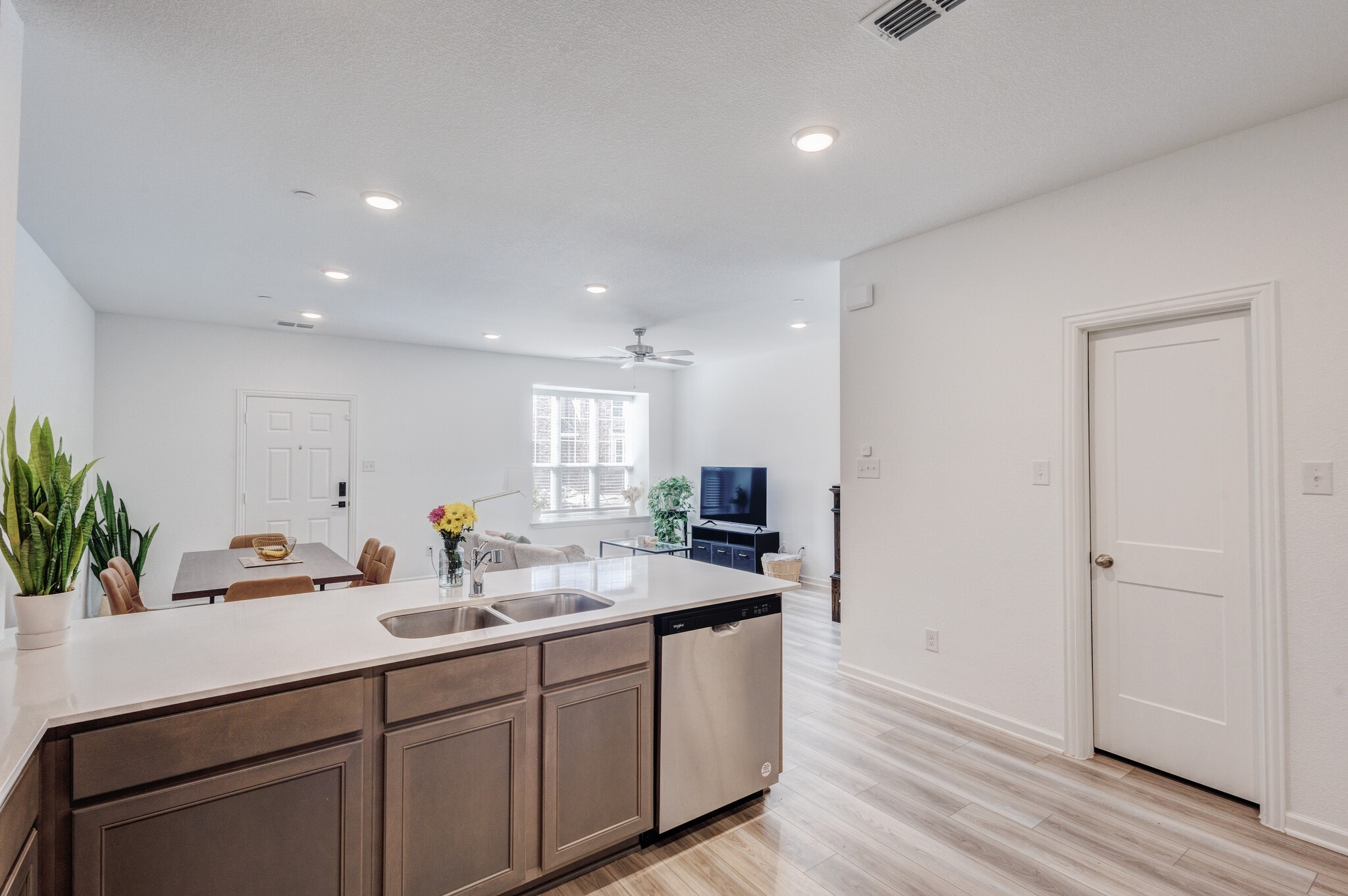 3720 Star Mesa Street 13