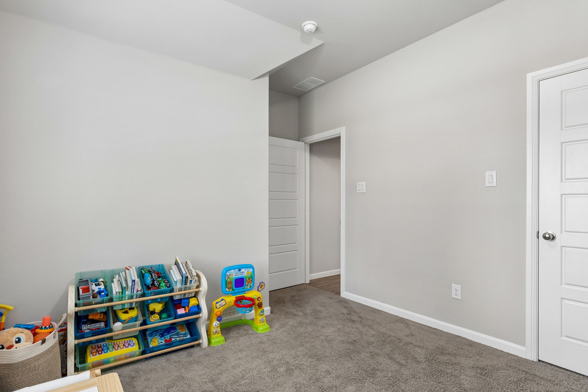 6909 Lilac Drive