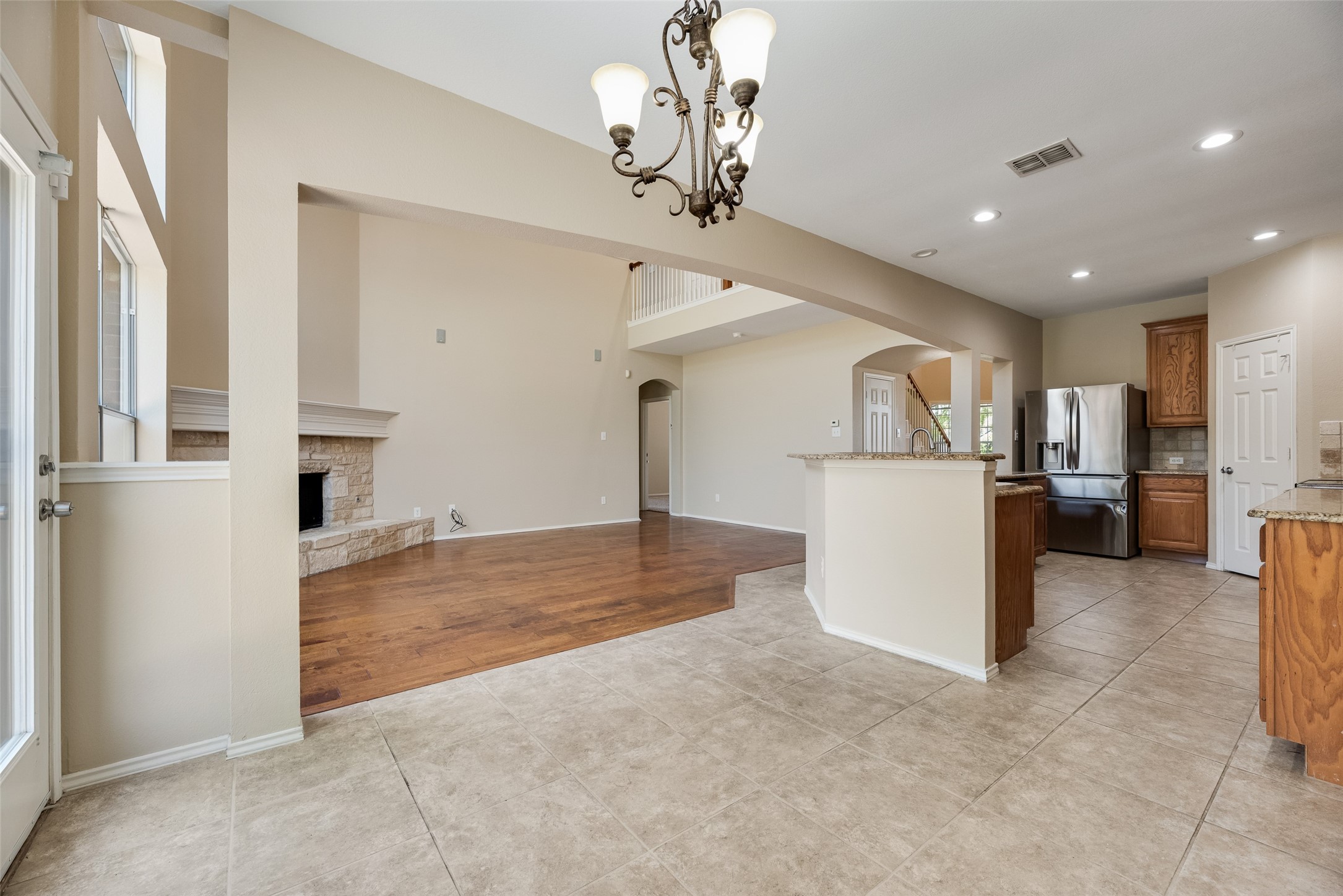 2240 Garden Crest Drive