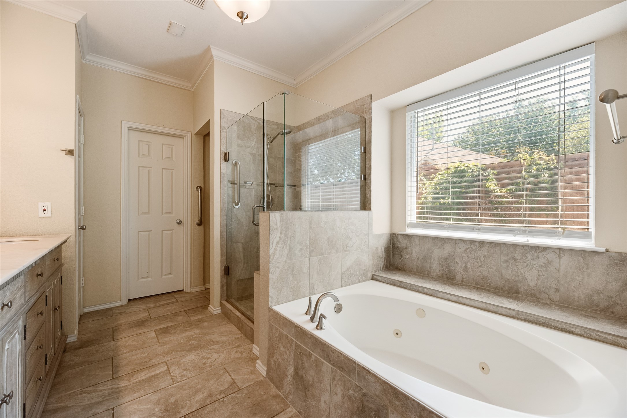 2240 Garden Crest Drive