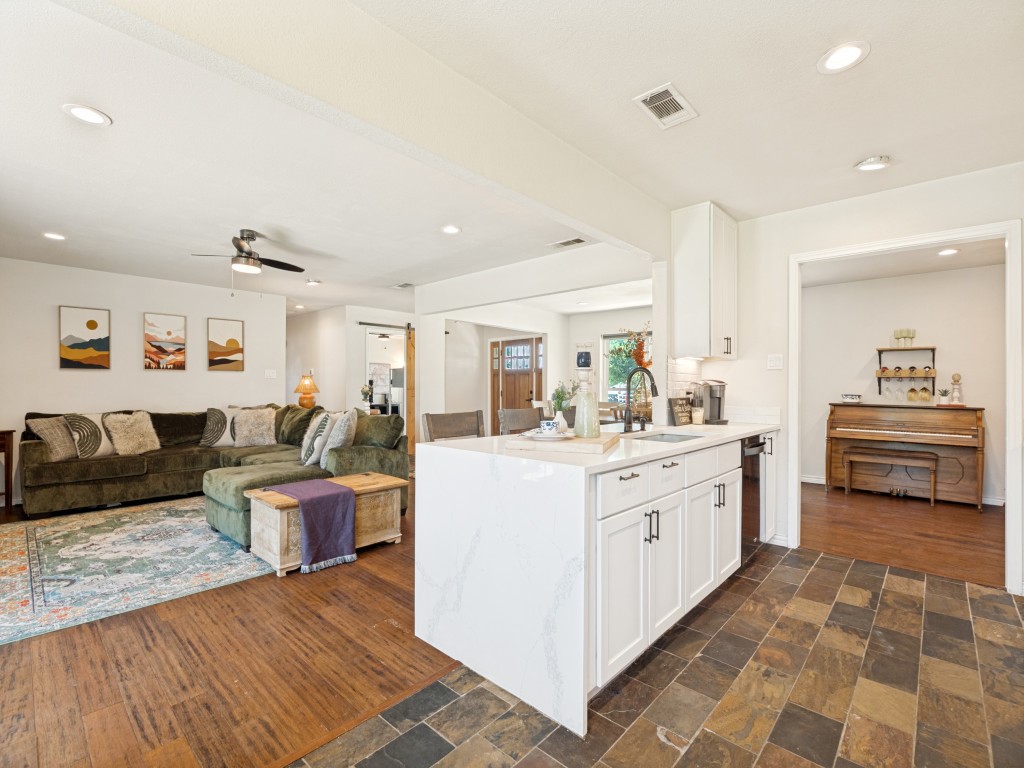 20 Lee Drive