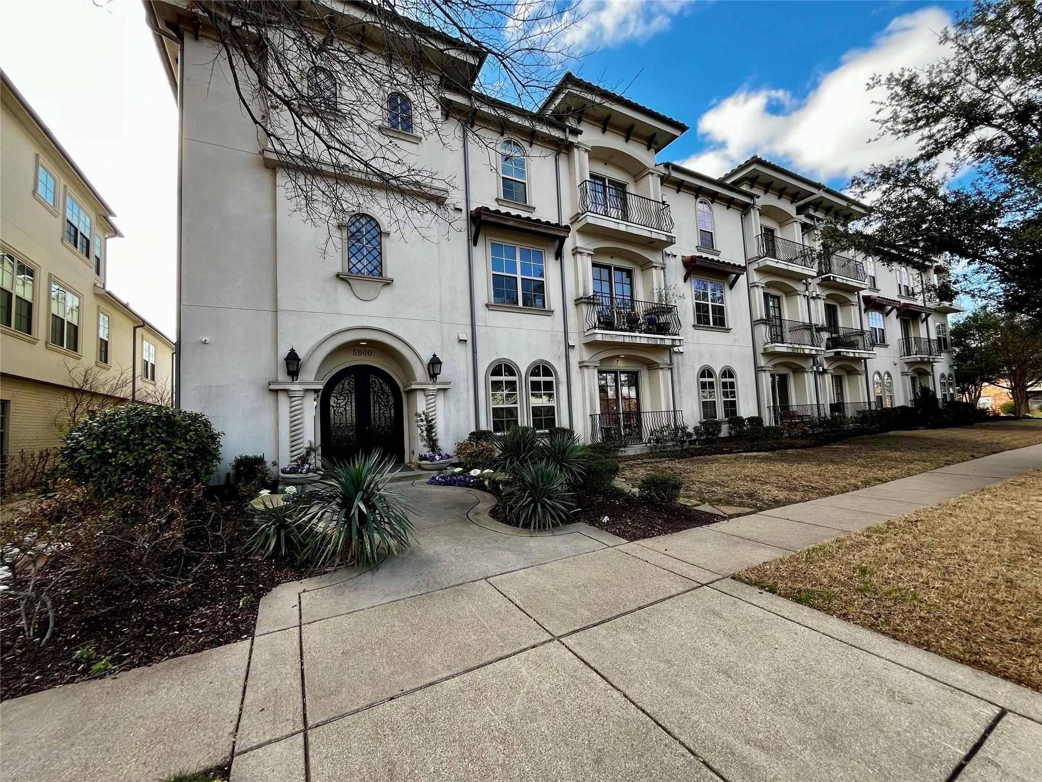 5808 McCommas Boulevard A105