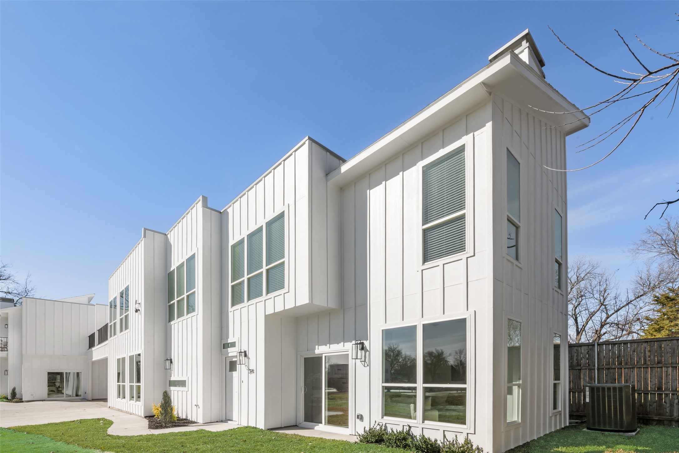 314 S Glasgow Drive