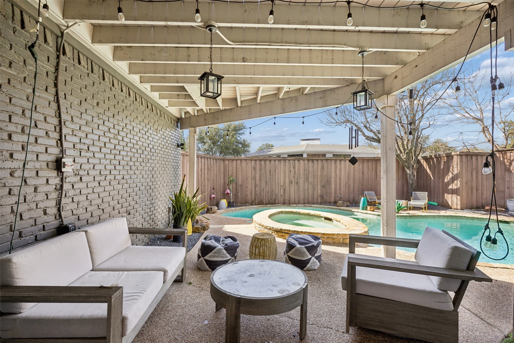 9522 Robin Meadow Drive