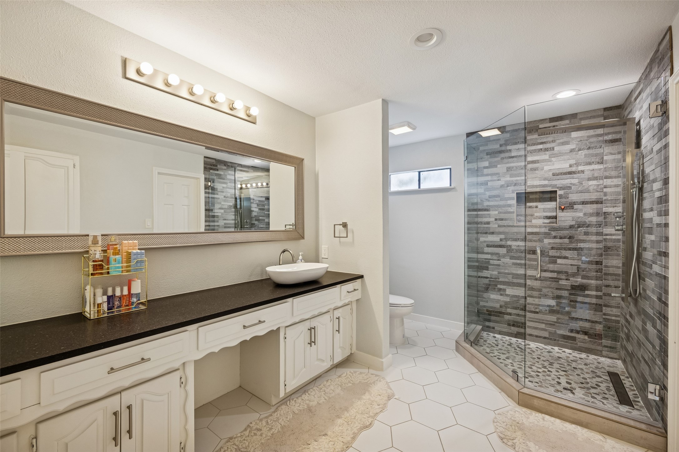 9522 Robin Meadow Drive