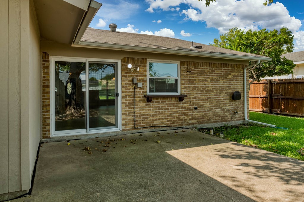 1817 Hemlock Drive