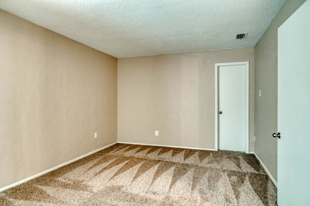 1817 Hemlock Drive