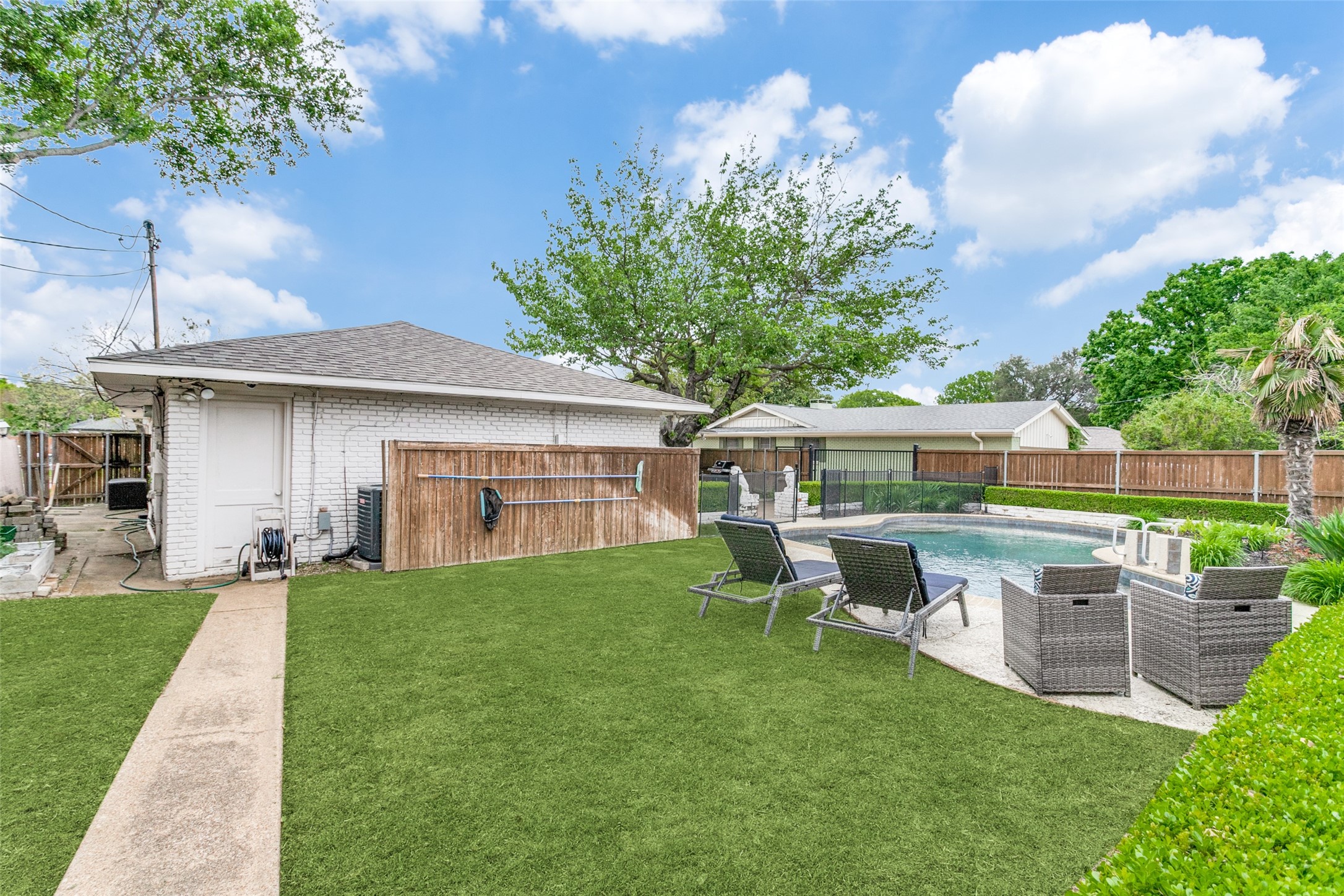 4805 Creighton Drive