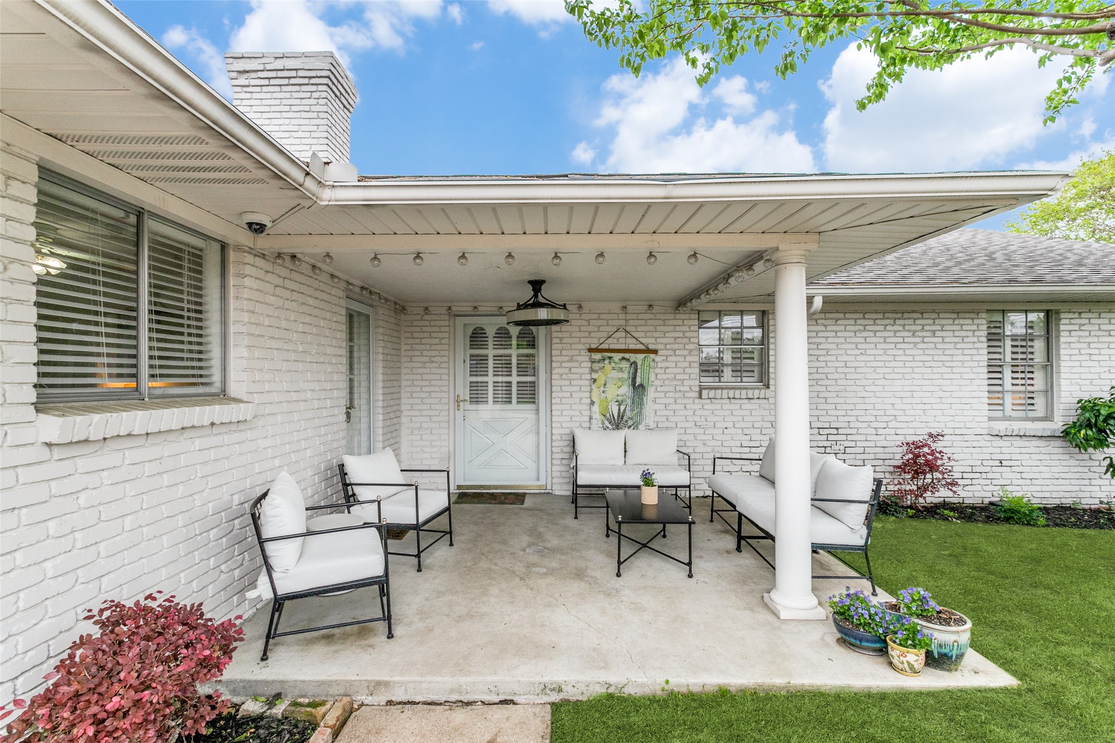 4805 Creighton Drive