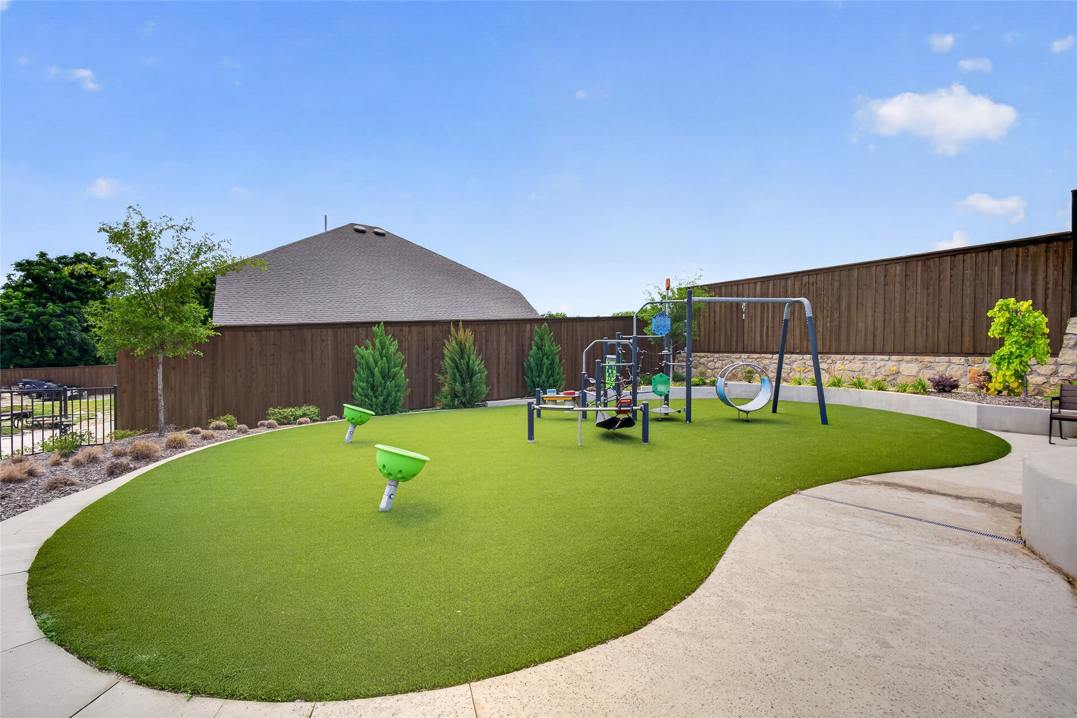 9676 Mav Lane